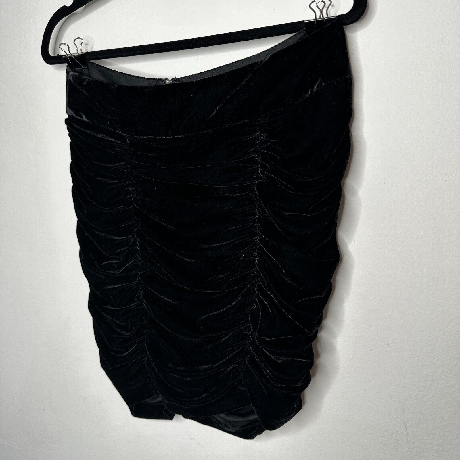 Other Solid Jet Black Sexy Ruched Velvet Mini Skirt Zip Back M Size 30" / US 8 / IT 44 - 4 Thumbnail