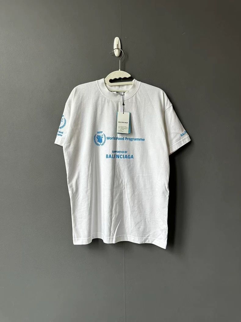 Balenciaga Balenciaga Charity Short Sleeves Size US XS / EU 42 / 0 - 1 Thumbnail