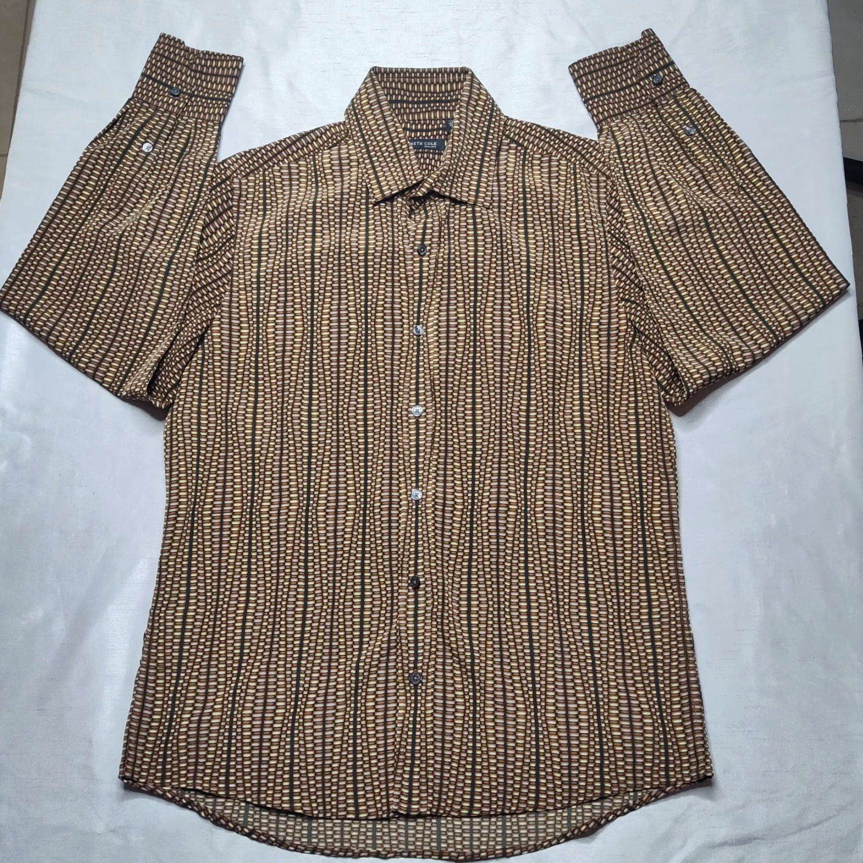 Kenneth Cole KENNETH COLE Men Medium Basket Weave Print Polyester Button-Up Shirt EUC Size US M / EU 48-50 / 2 - 6 Thumbnail