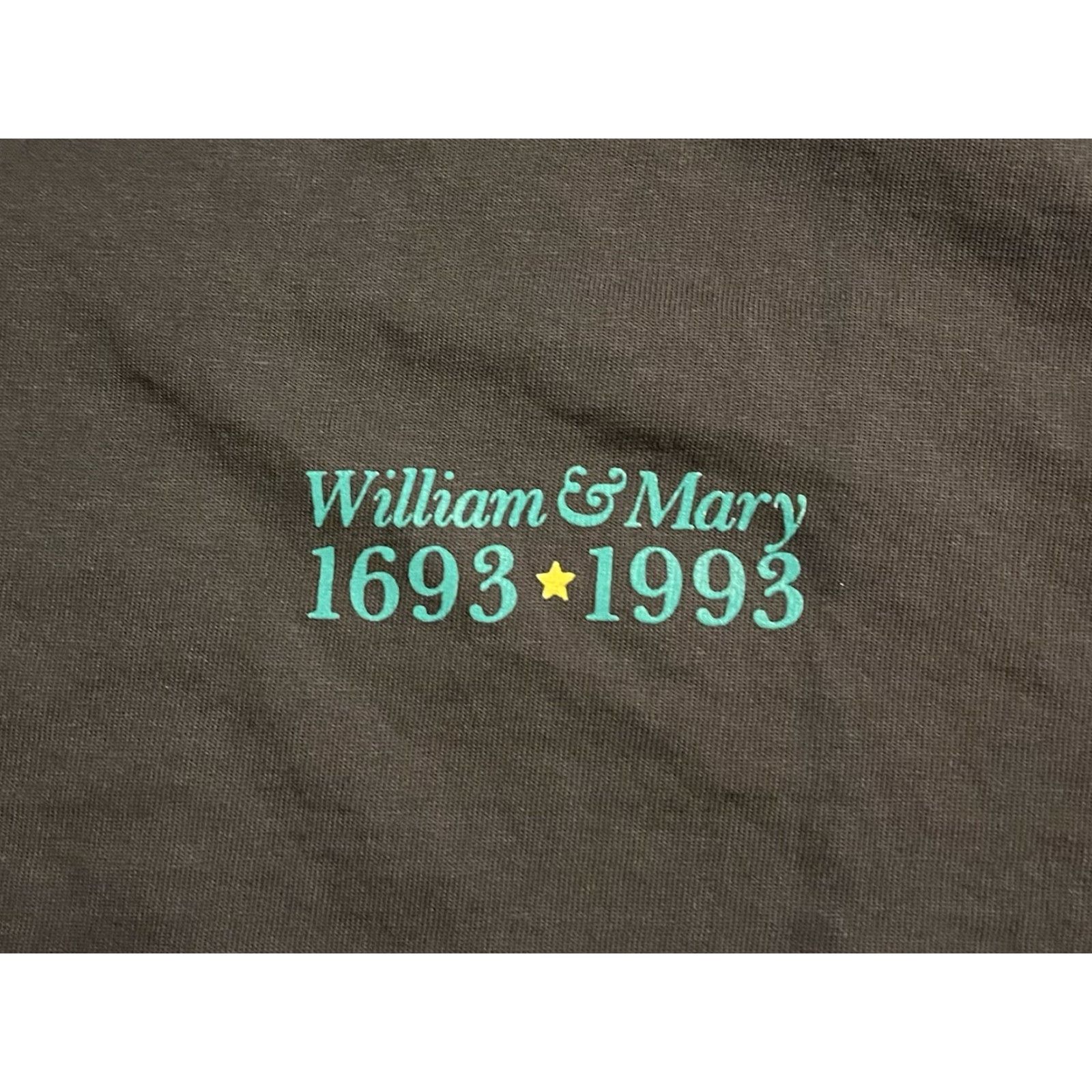 Hanes VINTAGE Hanes Beefy T-Shirt Black Mens XL 90s College William & Mary 300th Anniversary Homecoming 1993 Shirt Size US XL / EU 56 / 4 - 4 Thumbnail