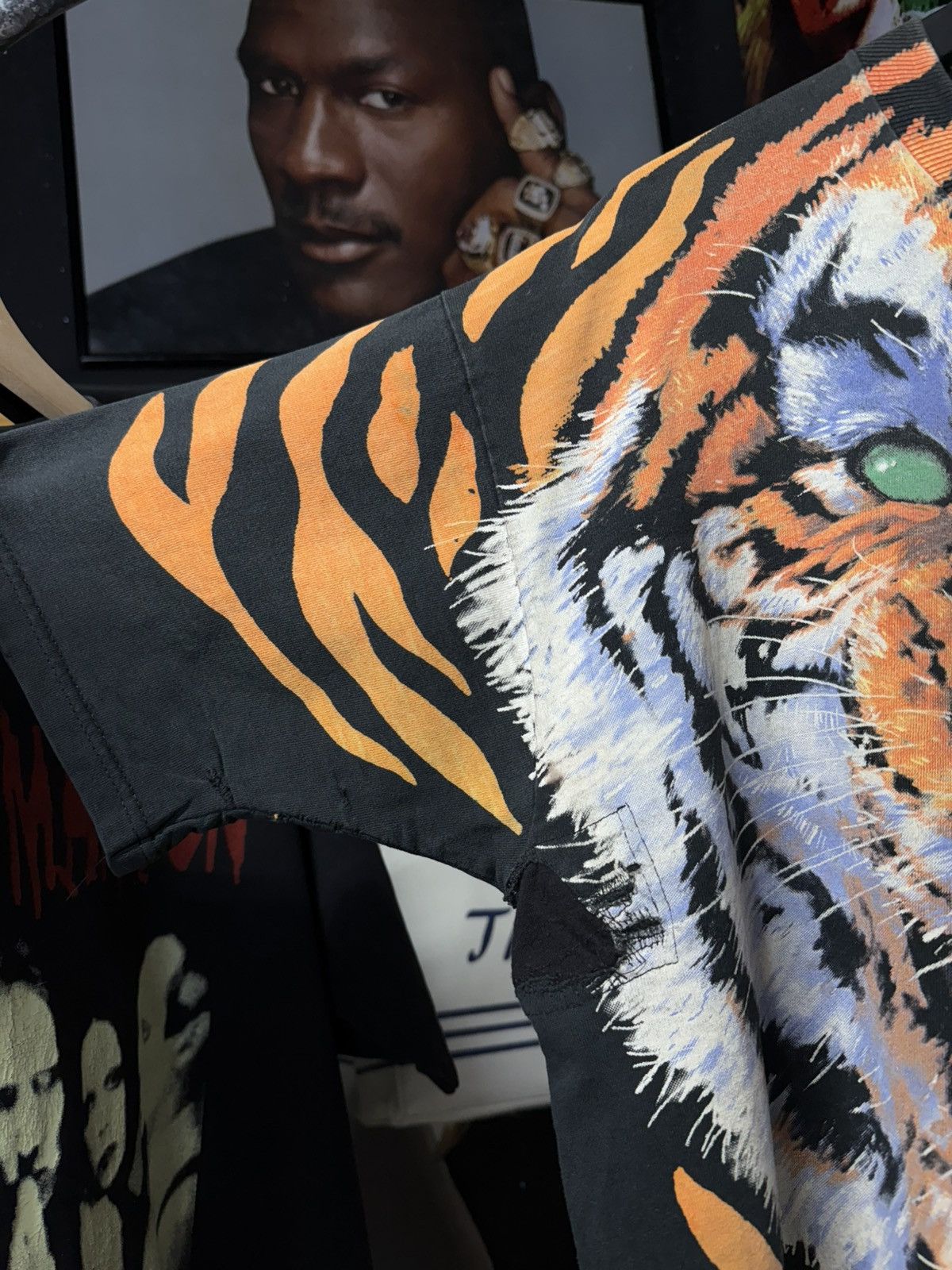 Vintage Vintage 90’s Tiger Liquid Blue T-Shirt Adult Size XLarge Size US XL / EU 56 / 4 - 8 Thumbnail