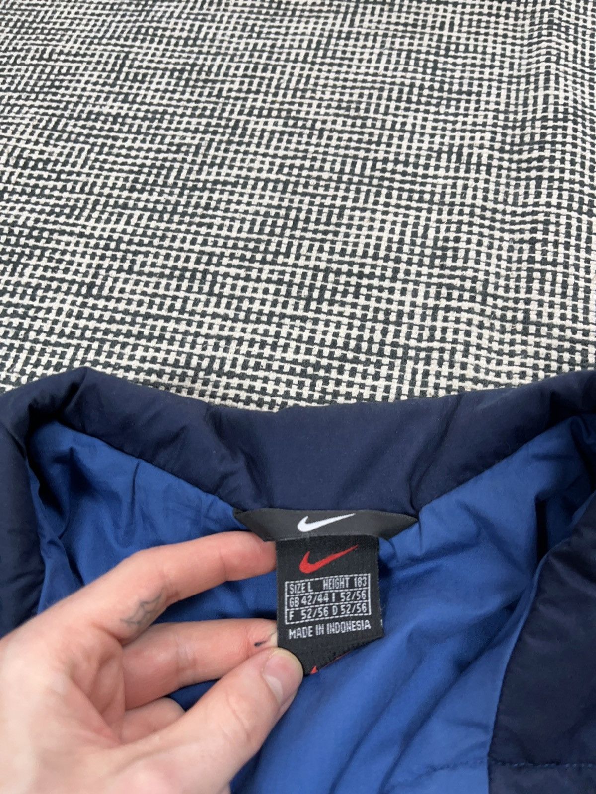 Nike ➕ vintage 90s Nike essential boxy jacket navy blue swoosh Size US L / EU 52-54 / 3 - 3 Thumbnail