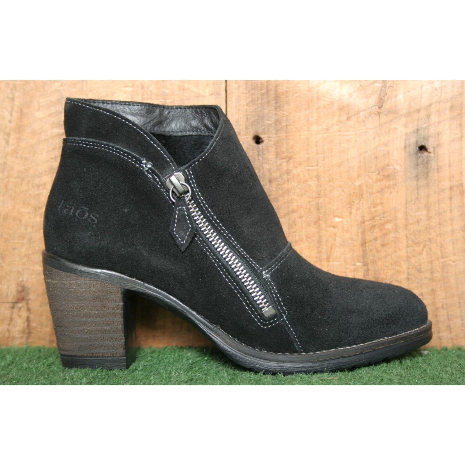 Taos VINTAGE Taos Billie Bootie Black Suede Ankle Boots w/2.75" Block Heel EUR 36 US 5-5.5 Women Adult Boots Shoes Block Heel Size US 5.5 / IT 35.5 - 2 Thumbnail