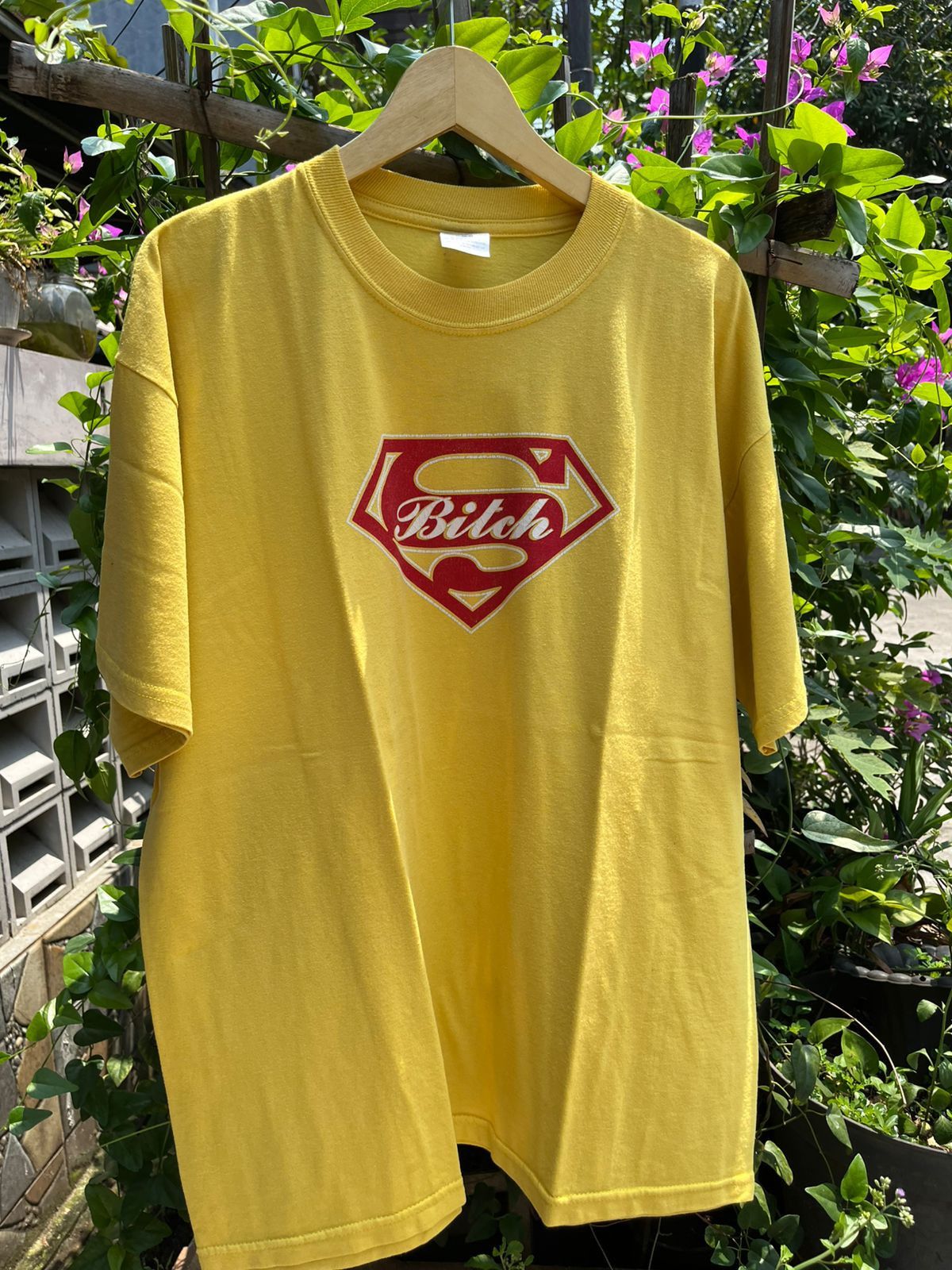 Jerzees parody tee DC superman logo bitch graphic tee tshirt Size US XL / EU 56 / 4 - 1 Thumbnail