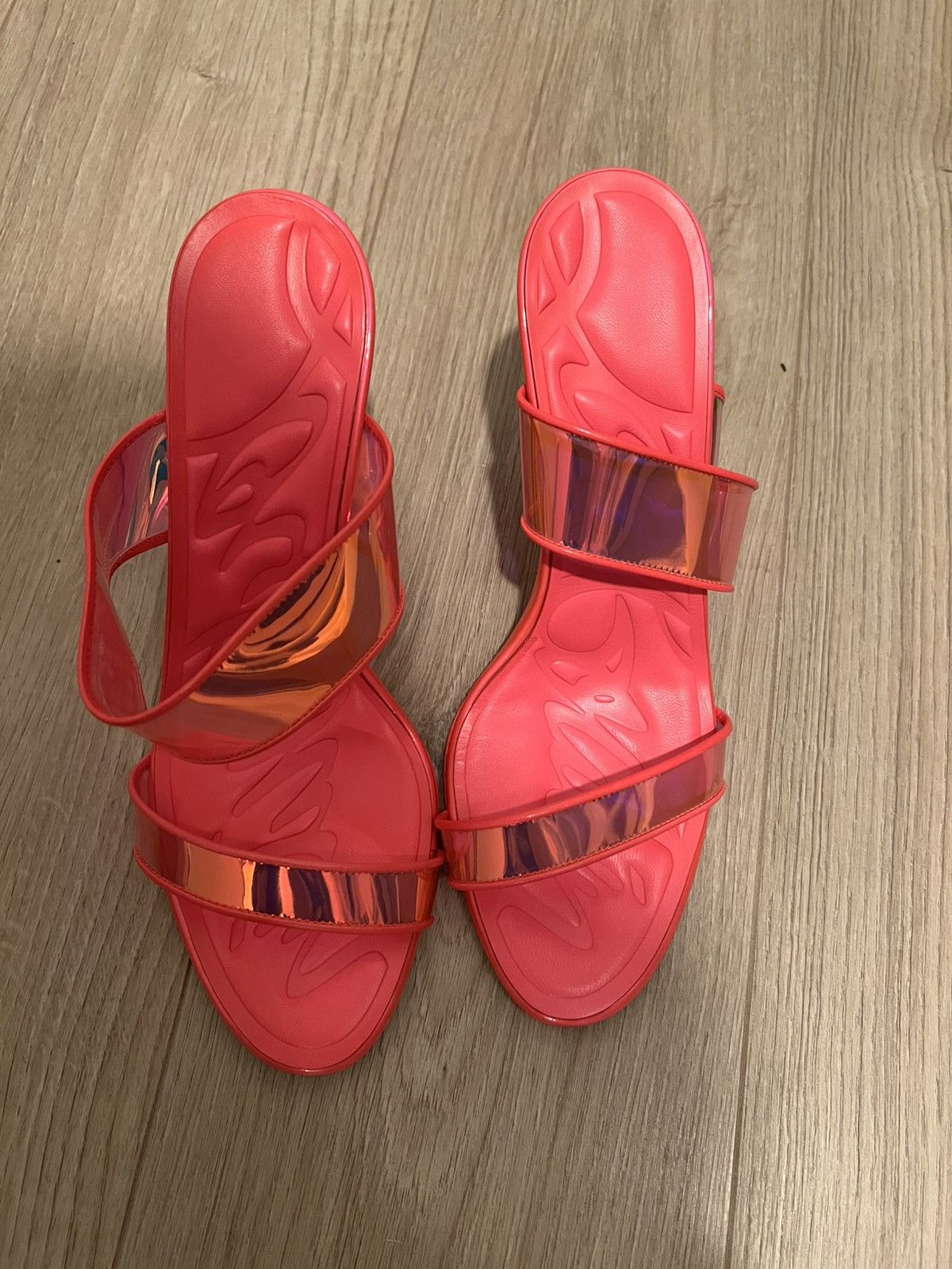 Christian Louboutin JUST LOUBI 85