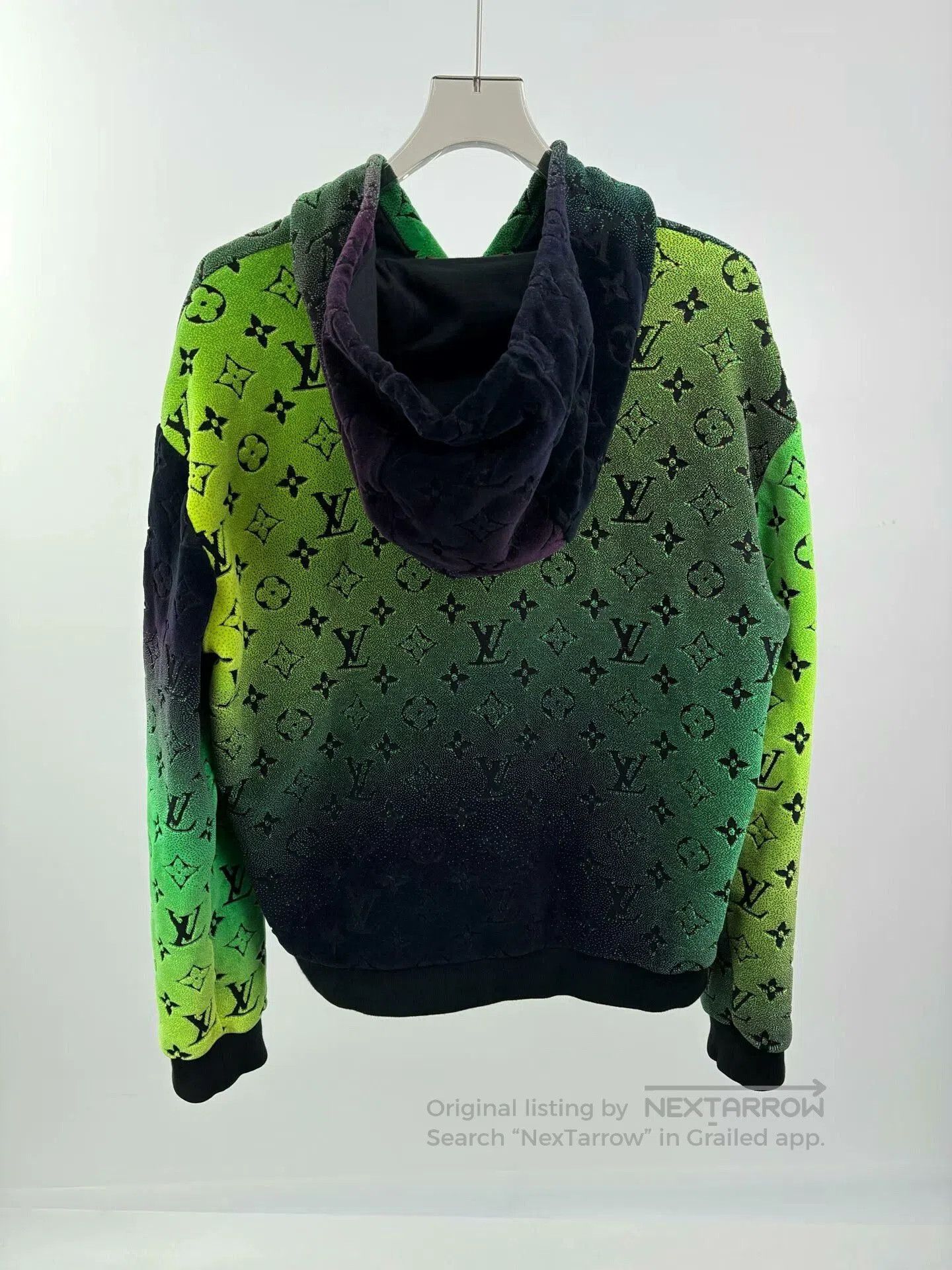 Louis Vuitton louis vuitton black green gradient logo jacket. Size US M / EU 48-50 / 2 - 2 Thumbnail