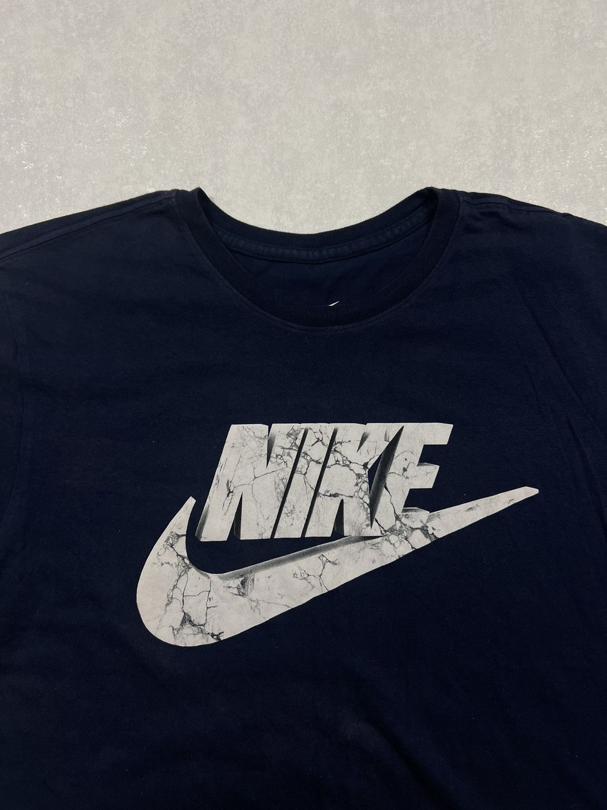 Nike 00’s NIKE BIG SWOOSH LOGO Y2K TEE STONE LOGO Size US XL / EU 56 / 4 - 3 Thumbnail