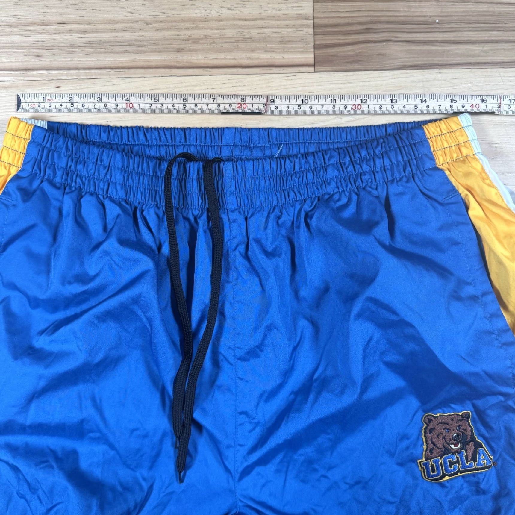 Vintage VINTAGE UCLA Bruins Track Pants Blue M Bear Logo Zip Ankled Shiny Dazzle Pants Men Regular Size M Size US 31 - 6 Thumbnail