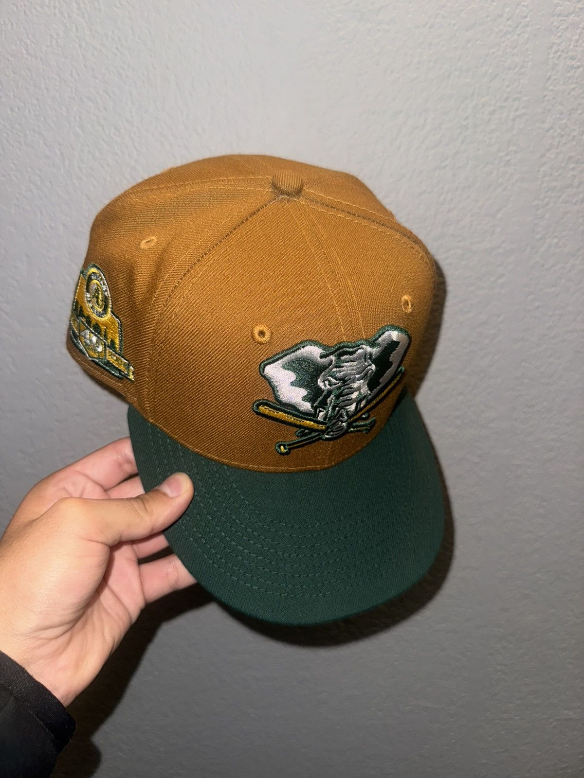 Cooperstown Collection × Hat Club × New Era Oakland A’s Fitted Hat Stomper 7 1/8 Size ONE SIZE - 1 Thumbnail
