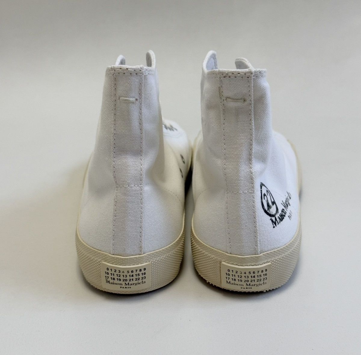 Maison Margiela White Canvas High Top Tabi Sneakers Size US 9 / EU 42 - 13 Thumbnail