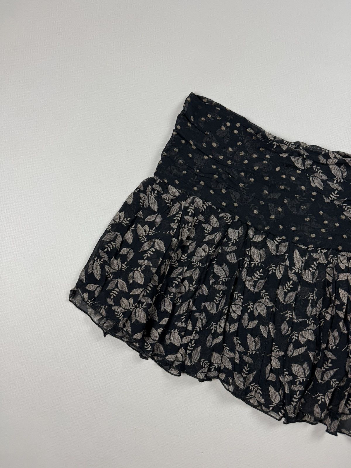 Isabel Marant Etoile Isabel Marant Etoile Floral Pattern Viscose Mini Skirt Size 26" / US 2 / IT 38 - 5 Thumbnail