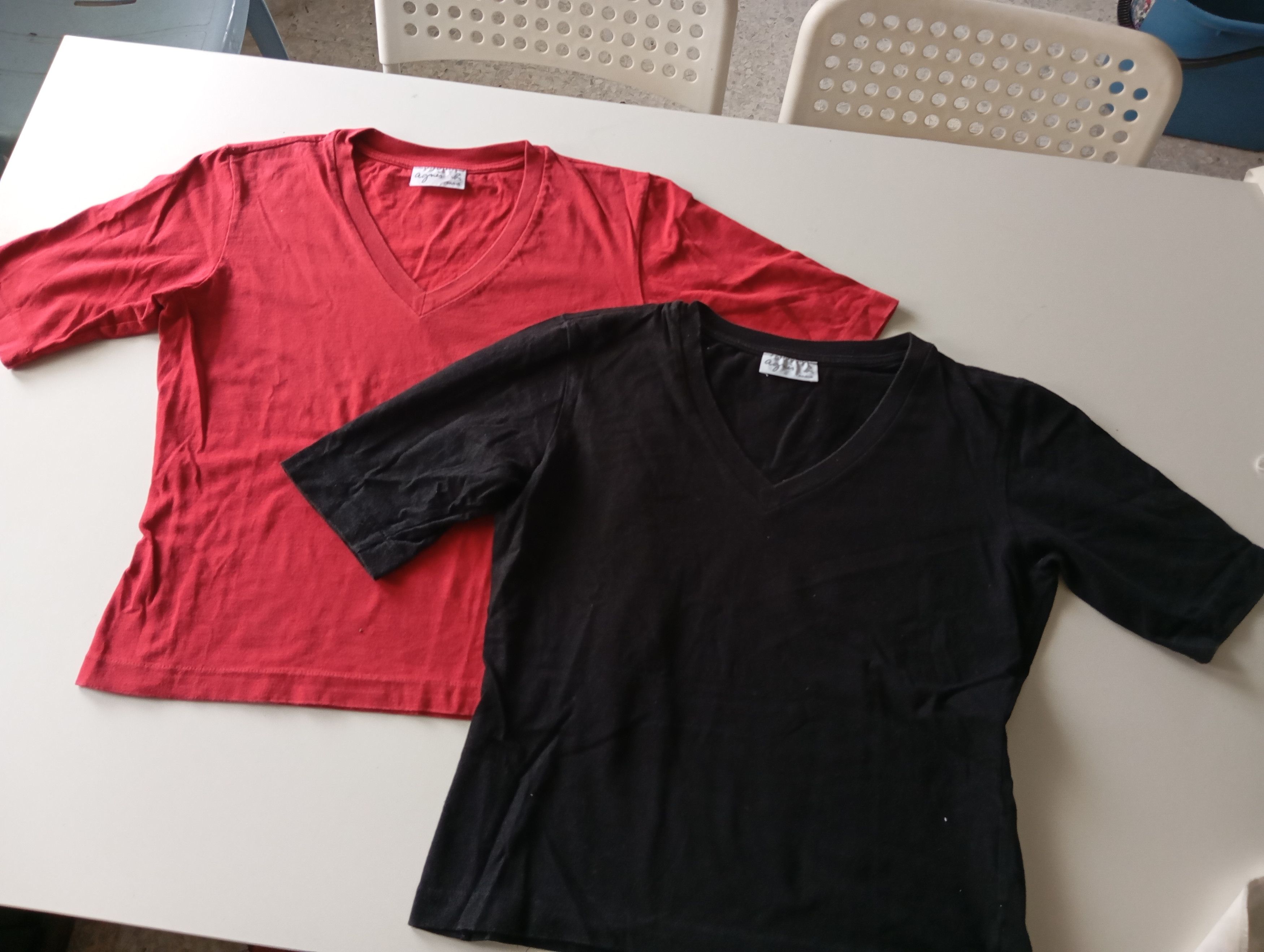 agnes b. 2pcs Agnes B. Crop tshirts 🖤Black & Red ♥️ Size ONE SIZE - 2 Thumbnail