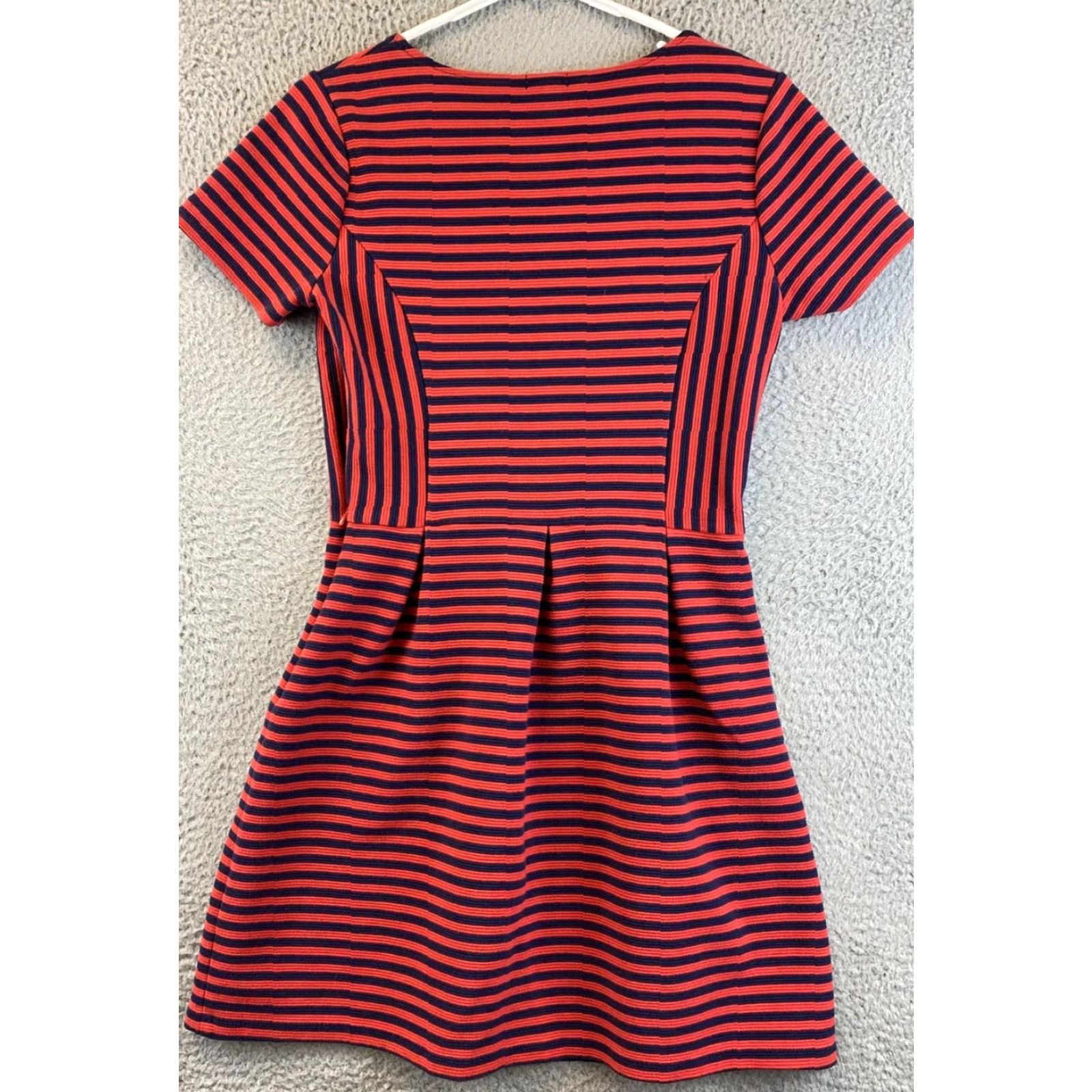 J.Crew J.CREW Dress Women's Fit & Flare Sleeveless Red Size 8 Short Short Sleeve Pleated Mini Casual Ready-to-Wear Women’s Clothing Size 30" / US 8 / IT 44 - 6 Thumbnail