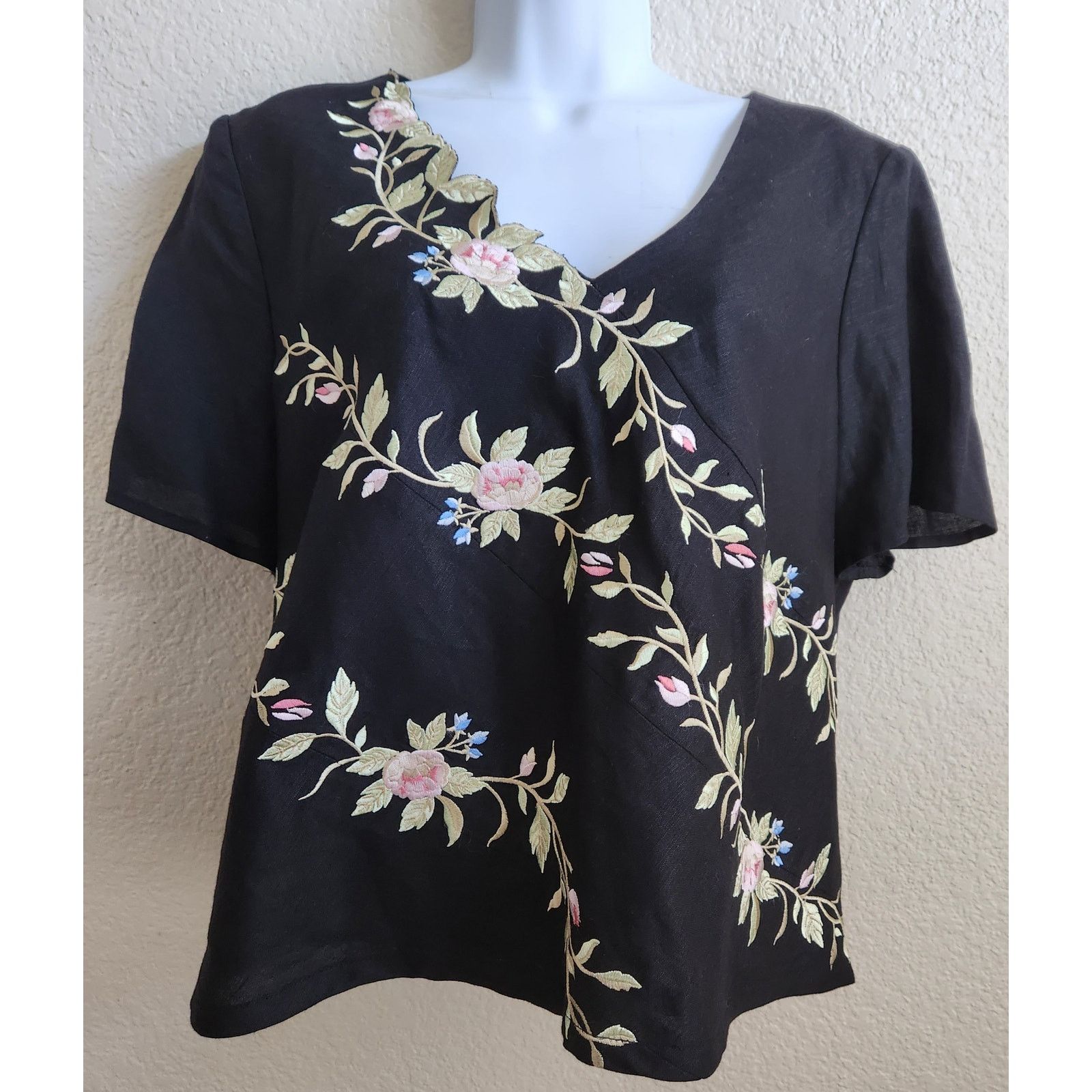 Other Plaza South Black Pink Embroidered Floral Top 18WP Lined Size XXL / US 16-18 / IT 52-54 - 1 Thumbnail