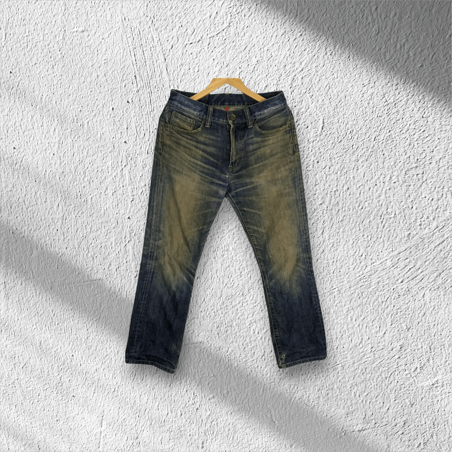 Uniqlo Vintage 2000's UNIQLO Japan Distressed Denim Jeans Pant Size US 30 / EU 46 - 1 Thumbnail