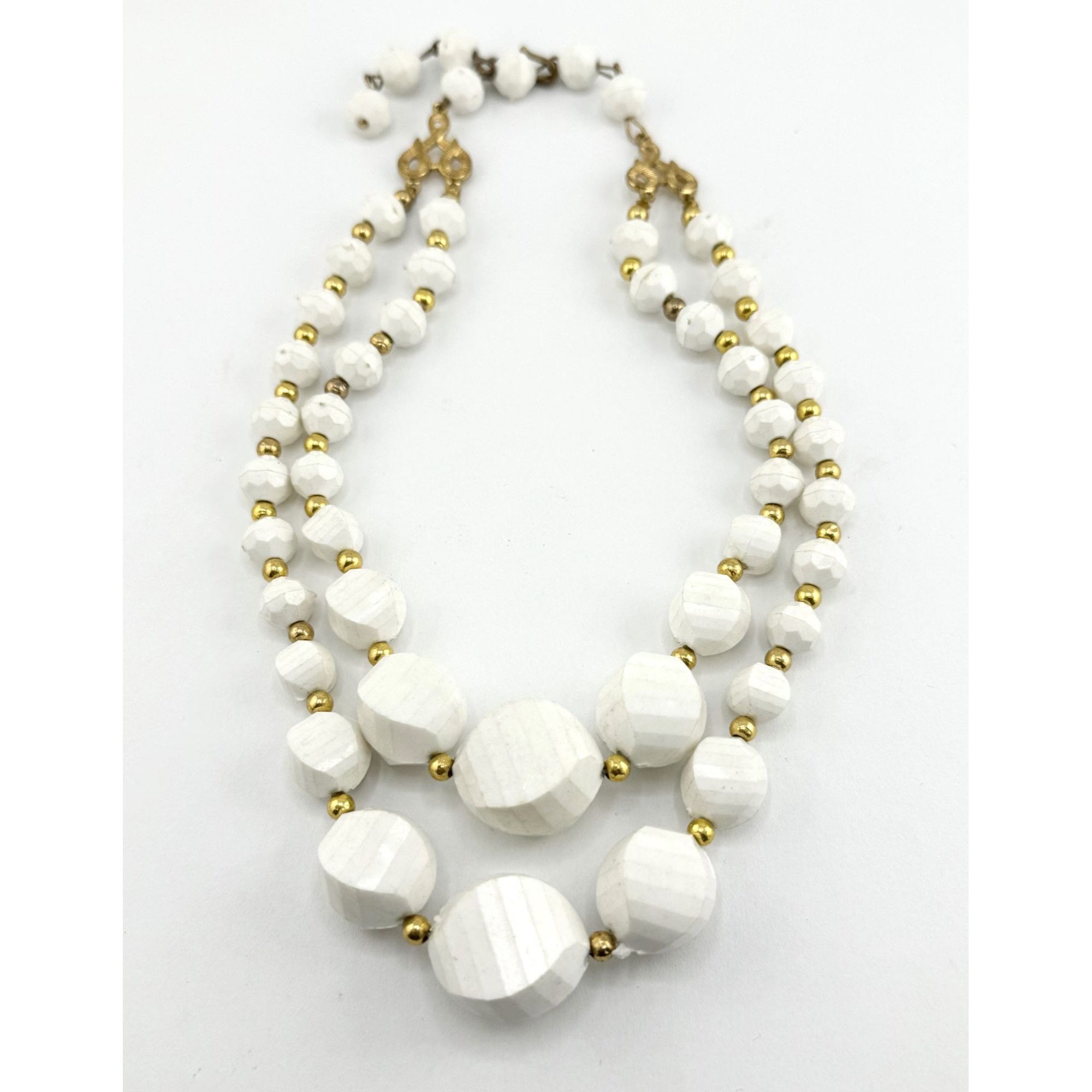 Vintage Vintage white beaded double strand necklace Size ONE SIZE - 1 Thumbnail