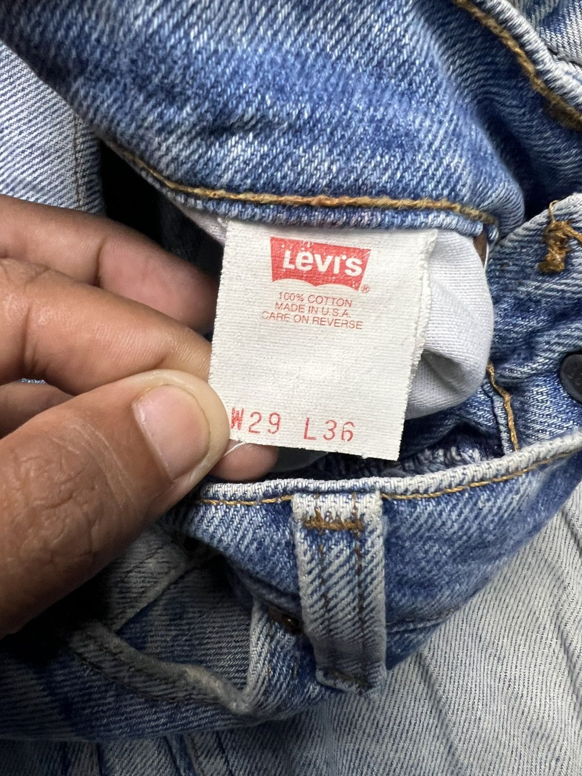 Levi's 90s Vintage Levi’s 505 Regular Fit Jeans - Made in USA (43) Size US 29 - 10 Thumbnail