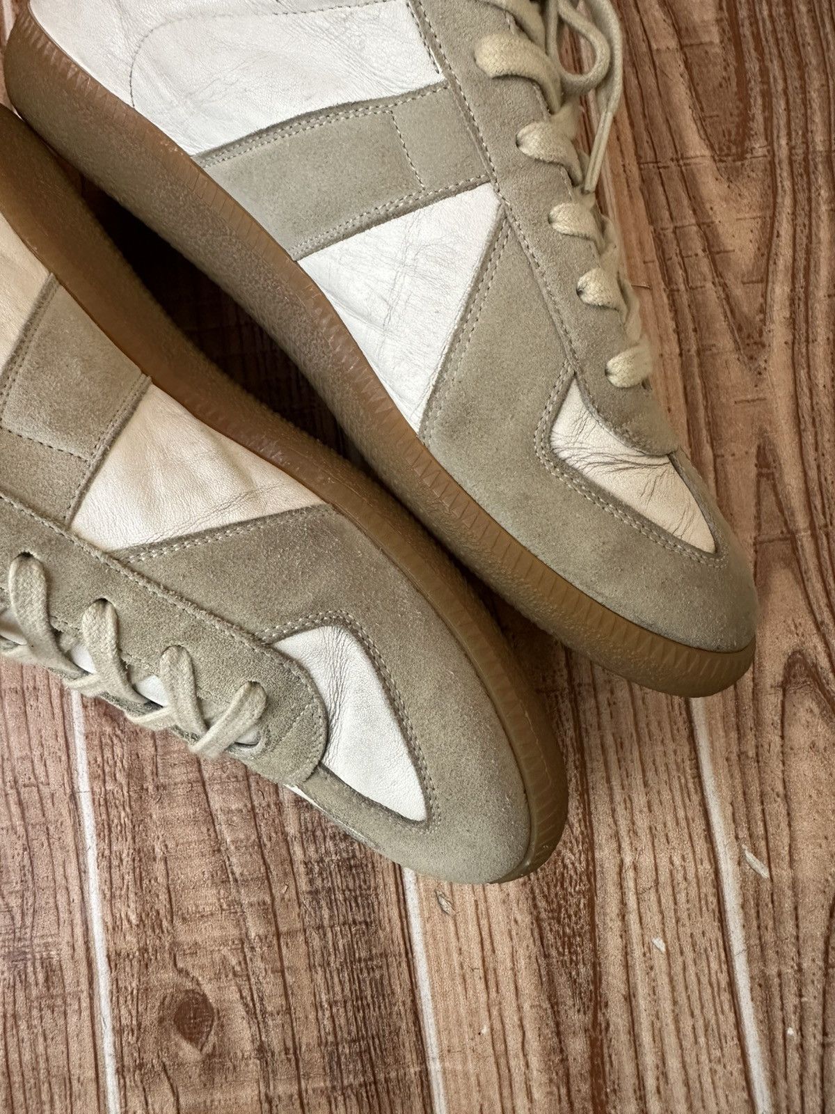 Maison Margiela Maison Margiela REPLICA GAT Gray/White Lowtop Sneaks Size US 9 / EU 42 - 7 Thumbnail