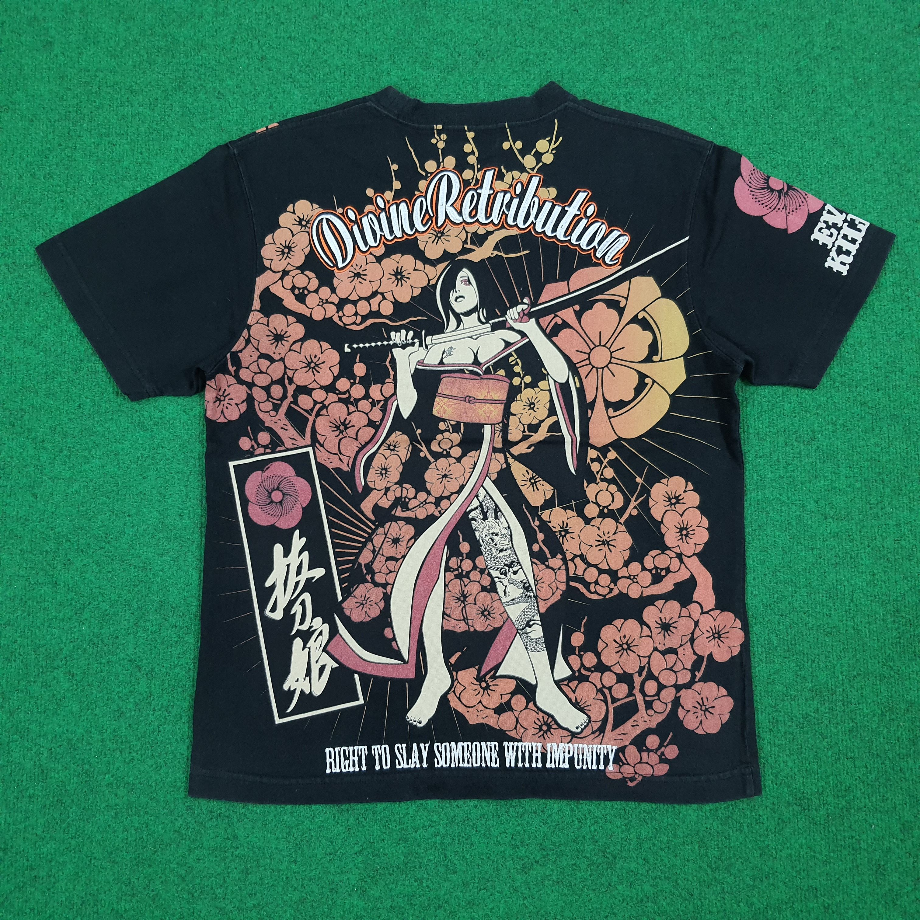 Japanese Brand × Vintage Vintage Kara Kuri Evil Kill Devine Retribution Tshirt Size US M / EU 48-50 / 2 - 1 Thumbnail