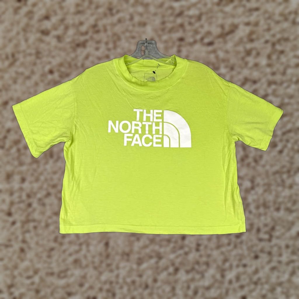 The North Face The North Face Shirt Women Medium Neon Green Crop Length Cotton Blend Crew Neck Size M / US 6-8 / IT 42-44 - 1 Thumbnail