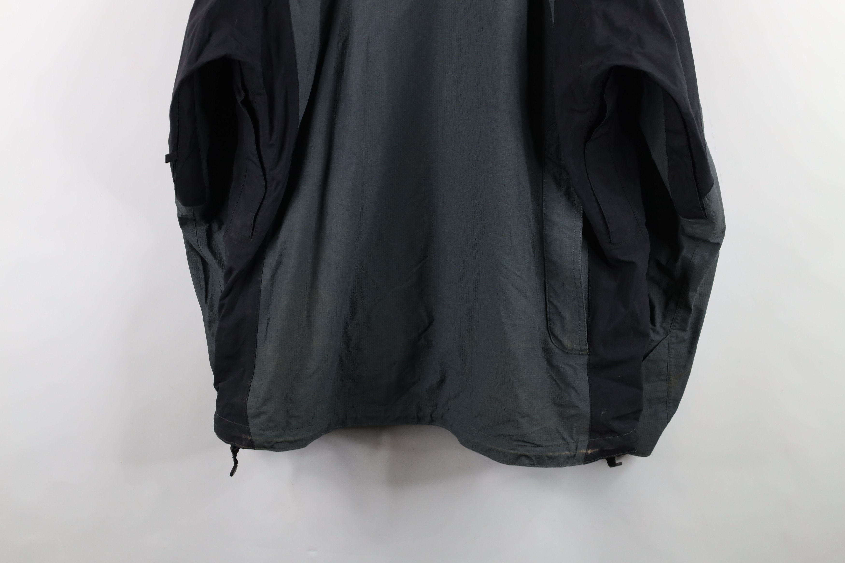 Burton × Vintage Vintage Burton Snowboards AK Snowboard Ski Jacket Gray Size M / US 6-8 / IT 42-44 - 16 Thumbnail