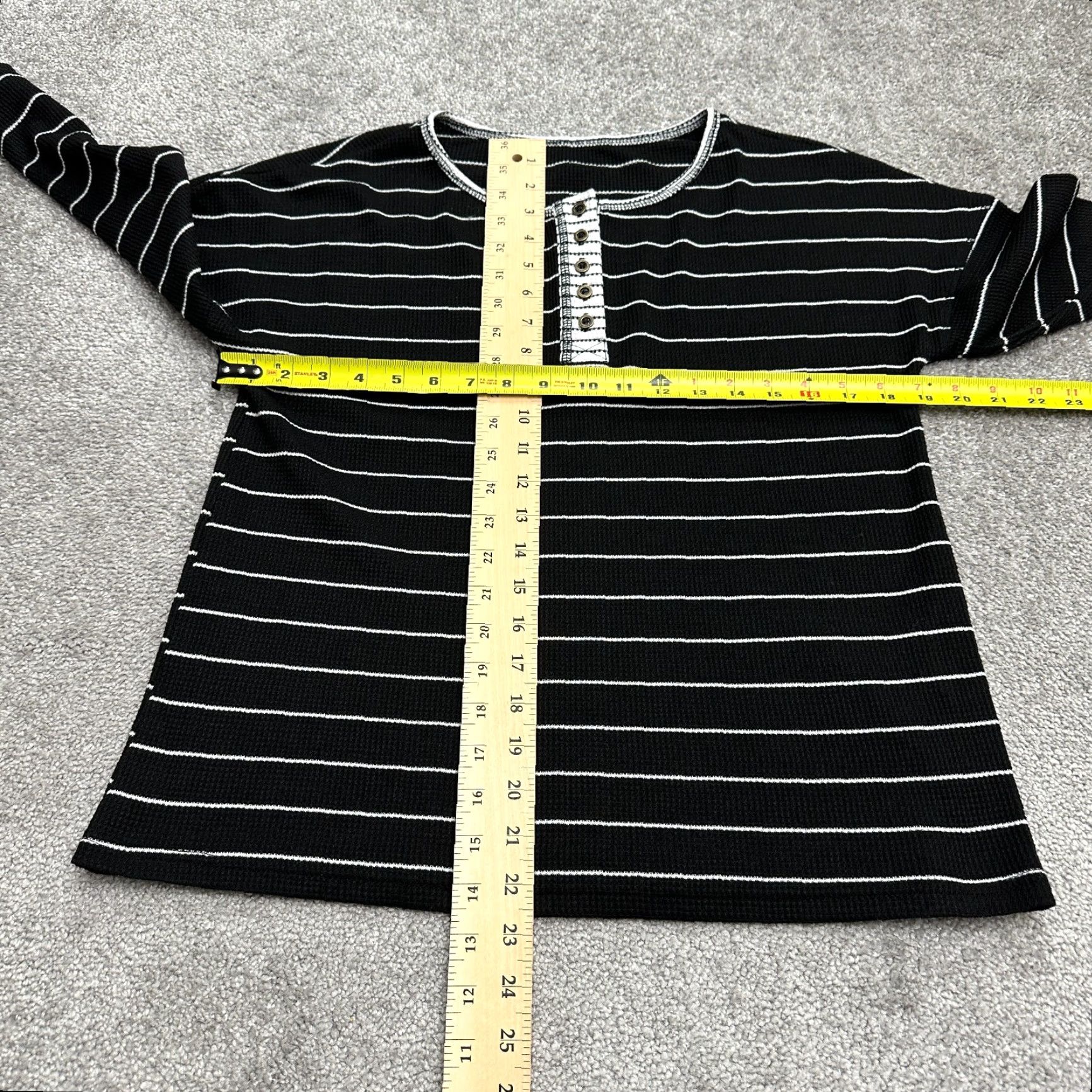 Vintage Unbranded Henley Pullover Sweater Womens M Black White Striped Waffle Knit Casual Shirt Womens Size M / US 6-8 / IT 42-44 - 6 Thumbnail