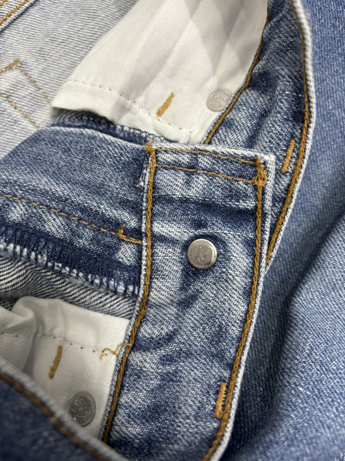 Levi's × Levi's Vintage Clothing Vintage Levis W519 Made In Japan Washed Denim Jeans Size 28" / US 6 / IT 42 - 13 Thumbnail