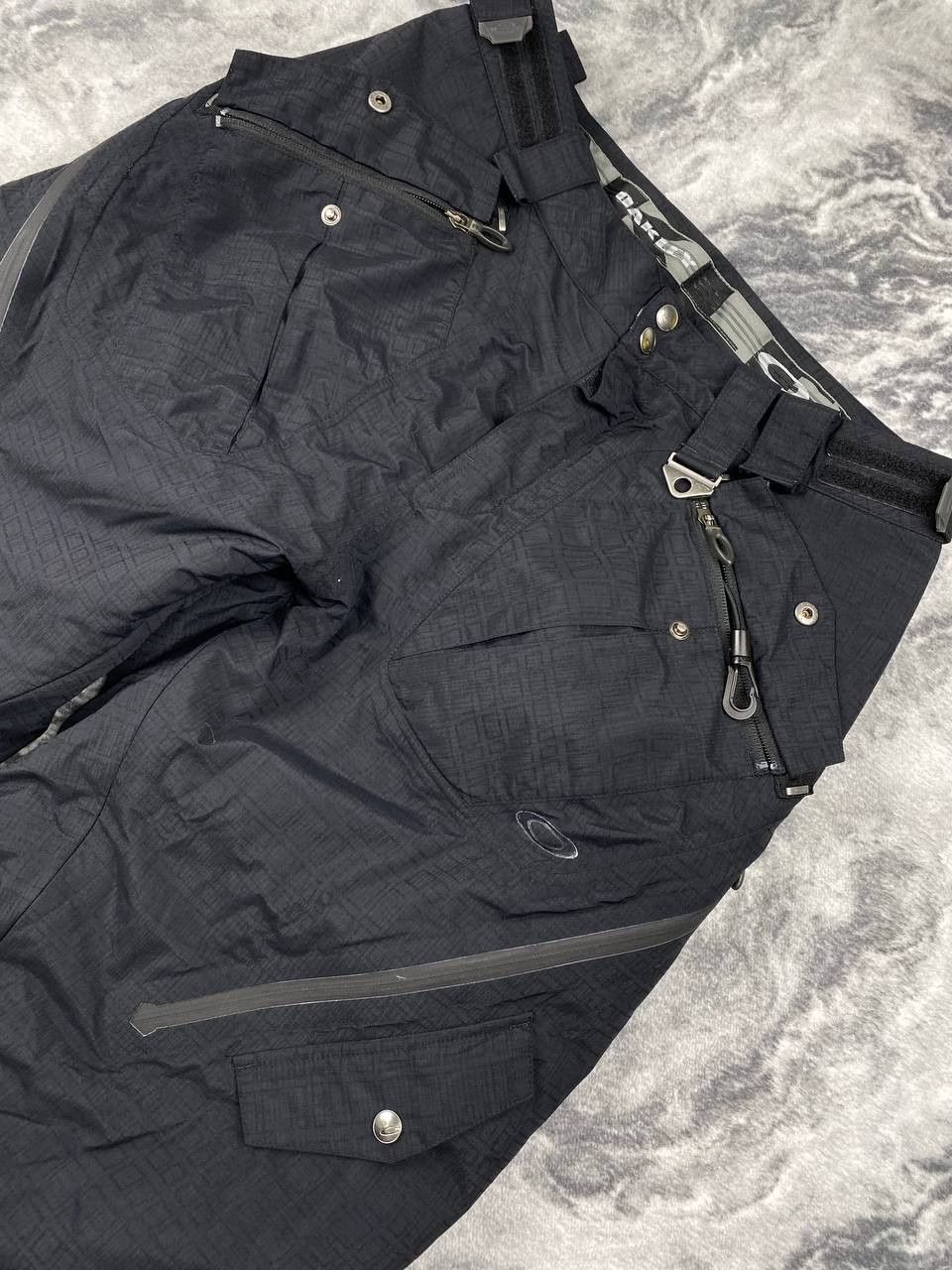 Oakley Vintage Oakley Ski Pants Software 00s Snowboards Gorpcore Size US 33 - 4 Thumbnail
