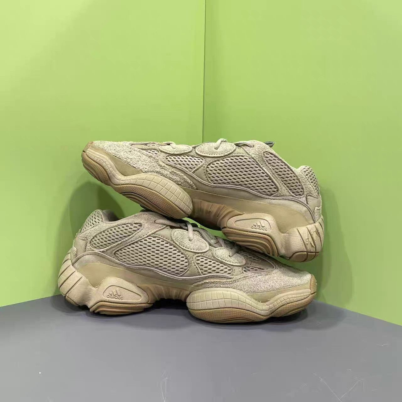 Adidas Adidas Yeezy 500 Casual Shoes K15 Size US 9.5 / EU 42-43 - 6 Thumbnail