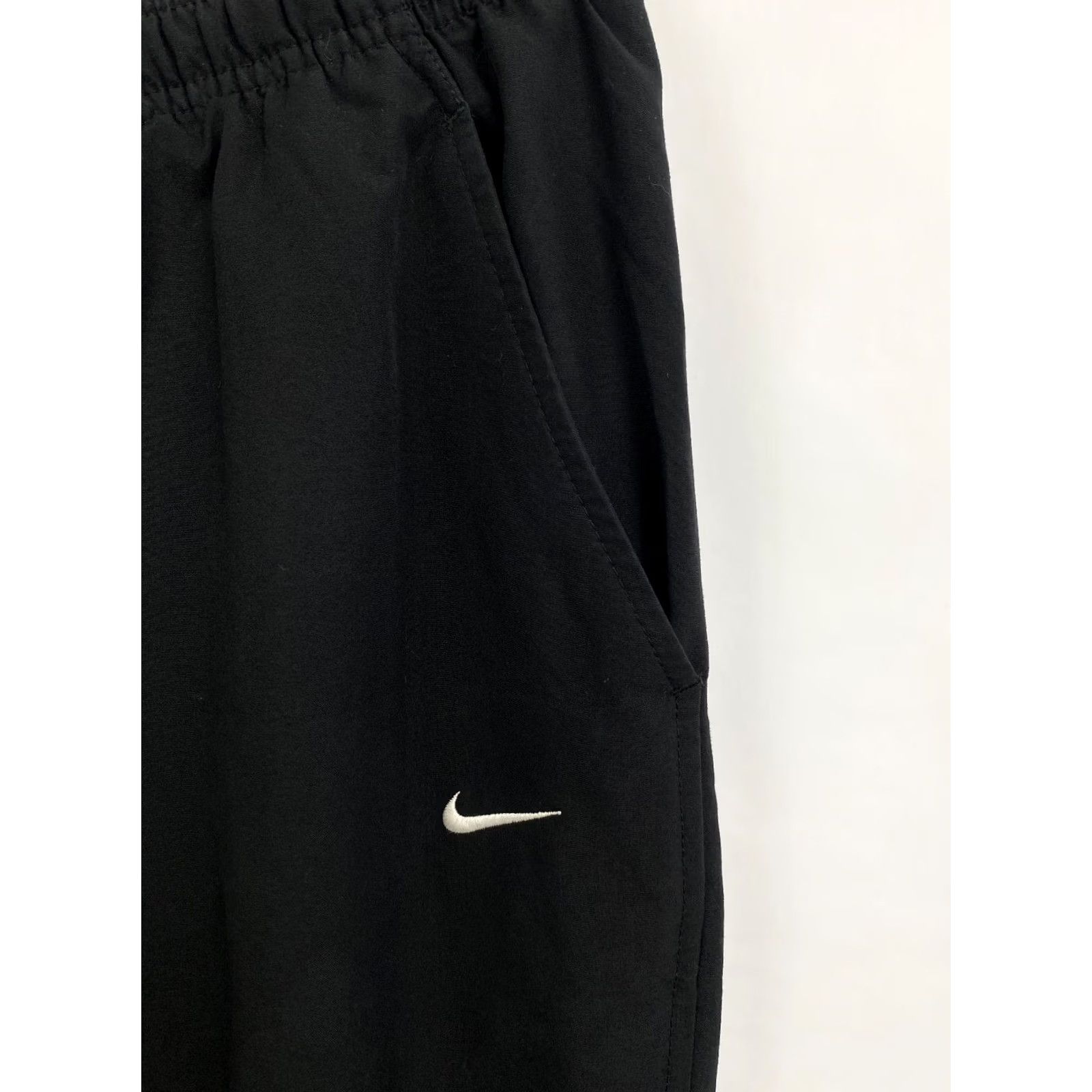 Nike VINTAGE Nike Nylon Track Pants M Black Mens | 90s Y2K Rare Retro Hype, Activewear, Pants, Regular, Size M, Black, Nylon, 90s, Mens Size US 31 - 5 Thumbnail