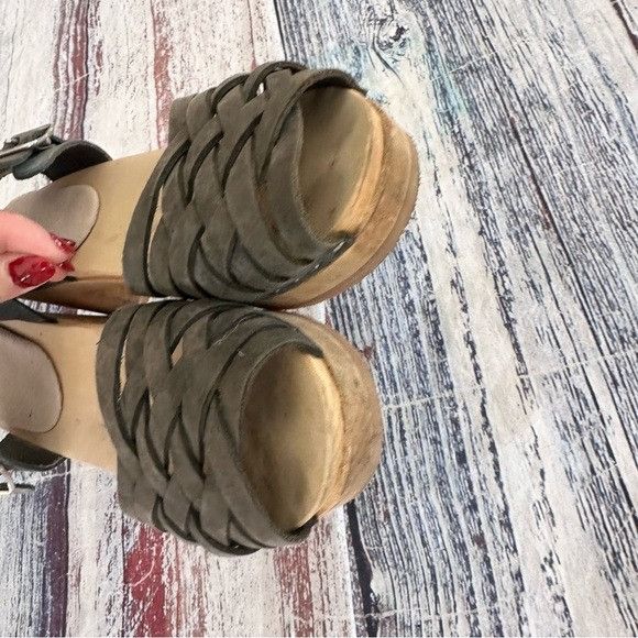 Swedish Hasbeens Swedish Hasbeens Gray Leather Weave Sandals Size US 6.5 / IT 36.5 - 3 Thumbnail
