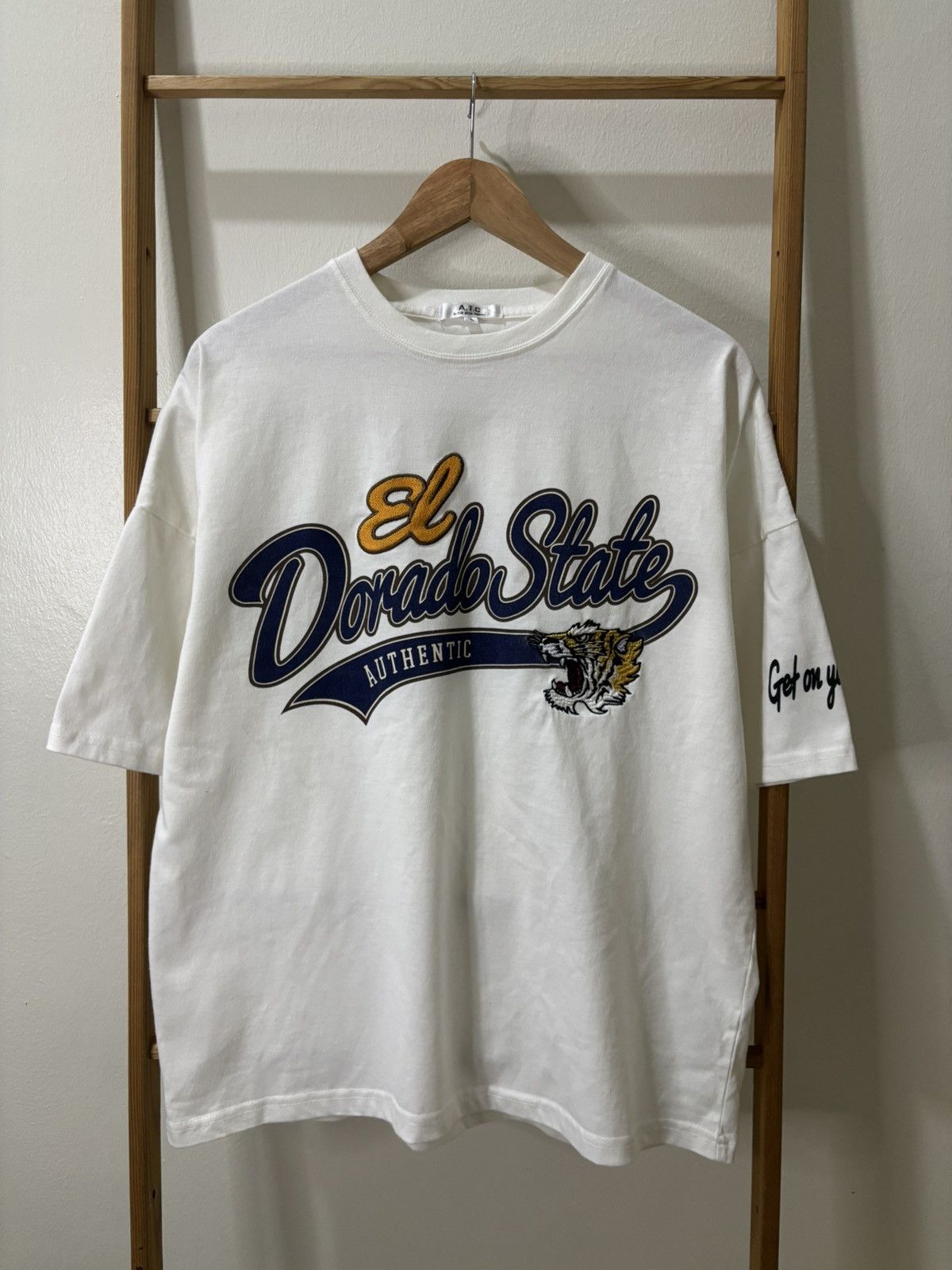 In The Attic In the Attic dorado state embroidery logo Tee Size US M / EU 48-50 / 2 - 1 Thumbnail