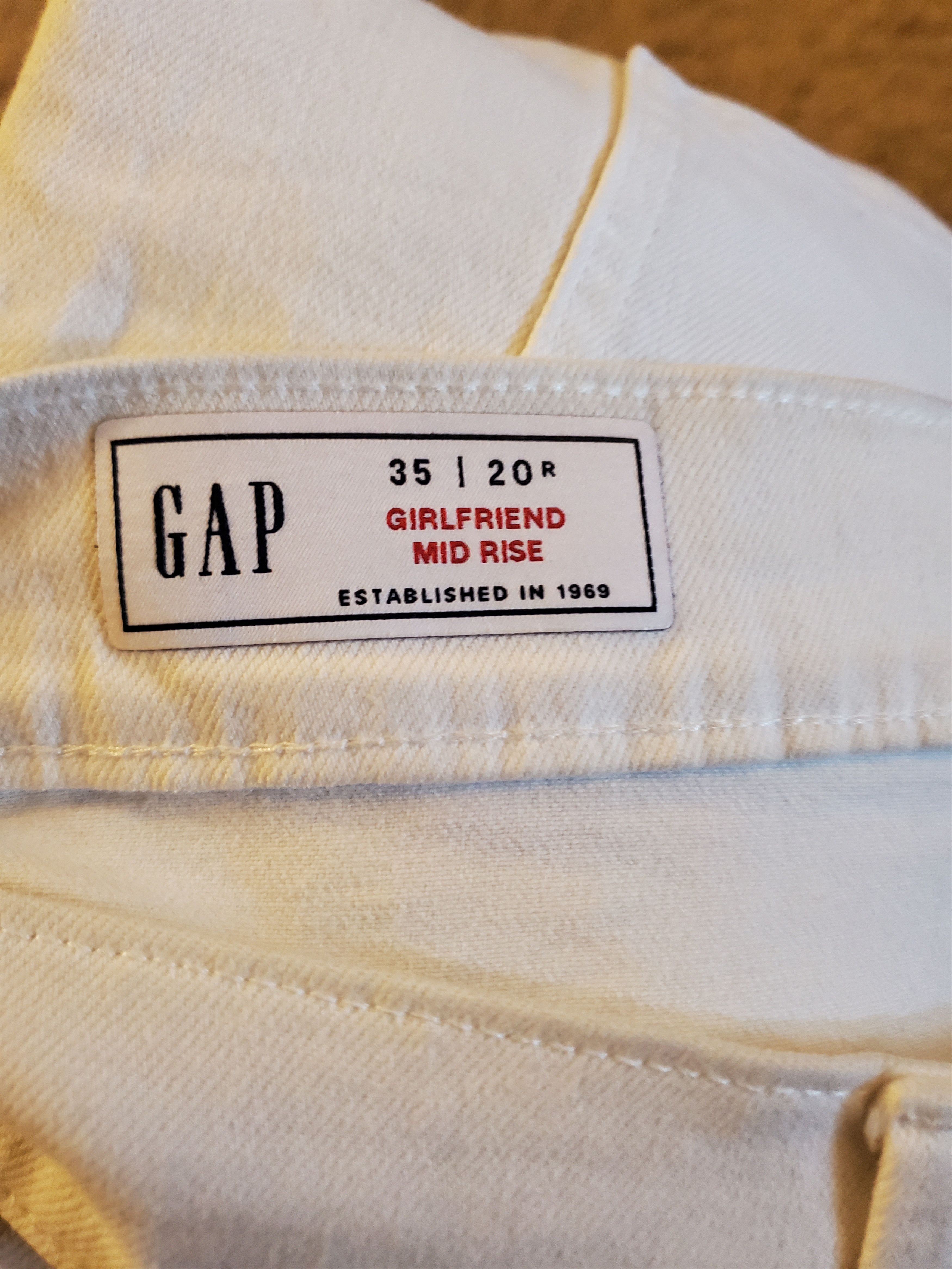 Gap Plus size white GAP mid-rise jeans (size 20R) Size 42" / US 20 - 1 Thumbnail