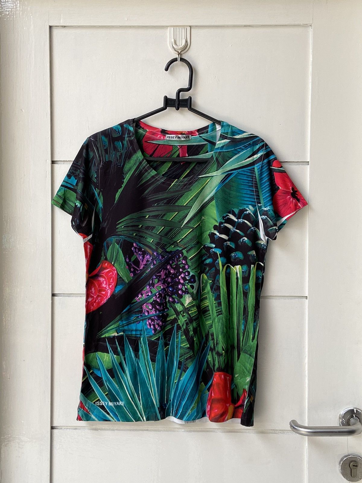 ISSEY MIYAKE Motive T-shirt