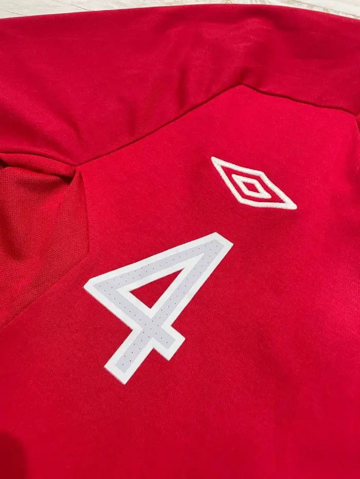 Umbro Umbro England 2010 2012 Away Gerrard #4 Shirt Soccer Jersey Size US S / EU 44-46 / 1 - 5 Thumbnail