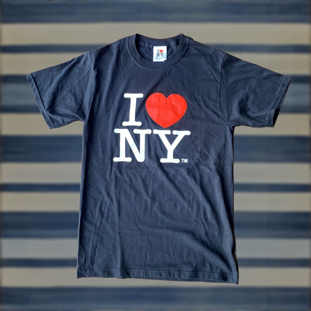 Fruit Of The Loom VINTAGE I Love NY Heart Official Tourist Black T-Shirt S Mens 90s New York Fruit of the Loom Size US S / EU 44-46 / 1 - 1 Thumbnail
