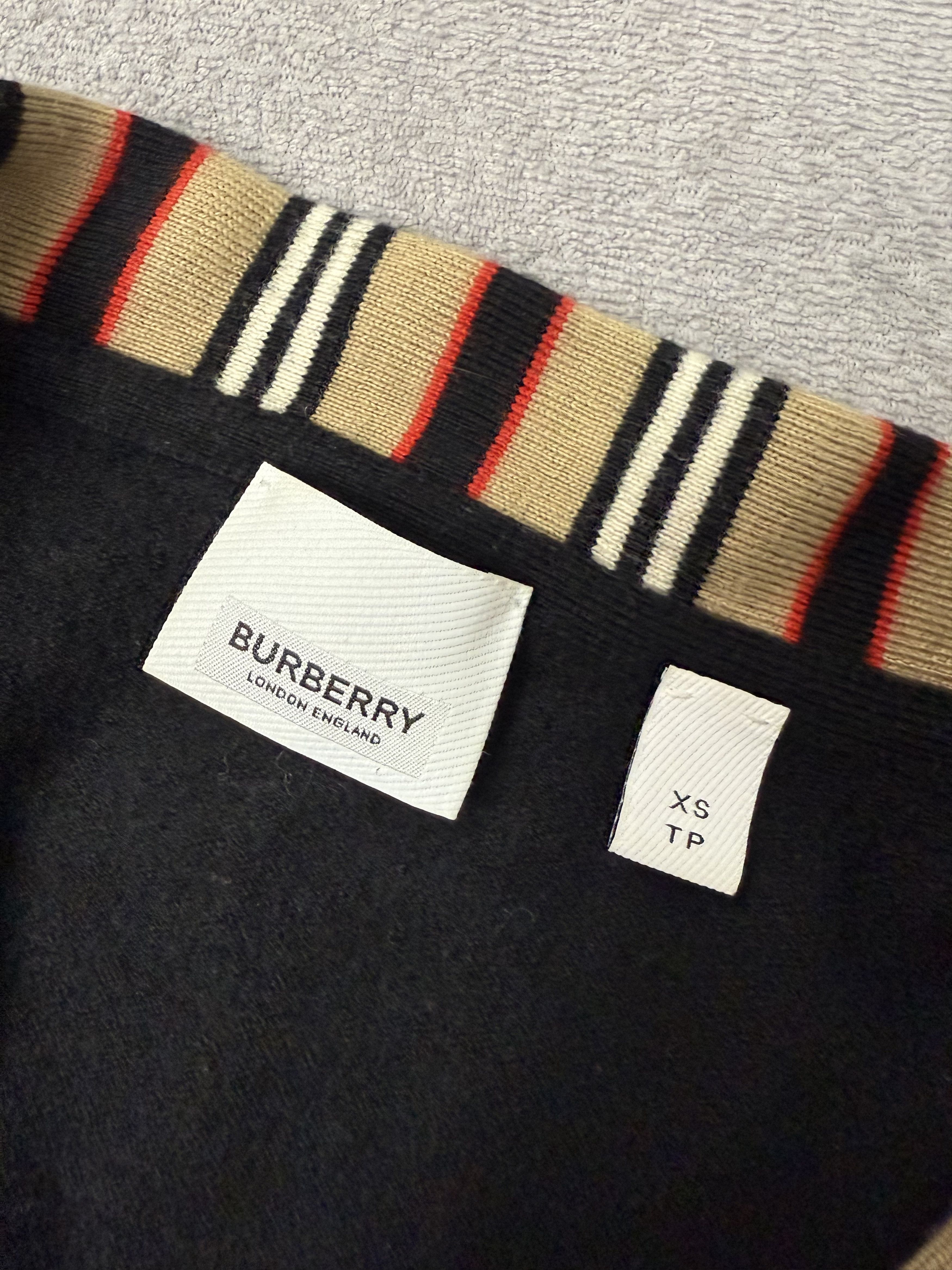 Burberry Black Burberry Wool Sweater XS Size XS / US 0-2 / IT 36-38 - 7 Thumbnail