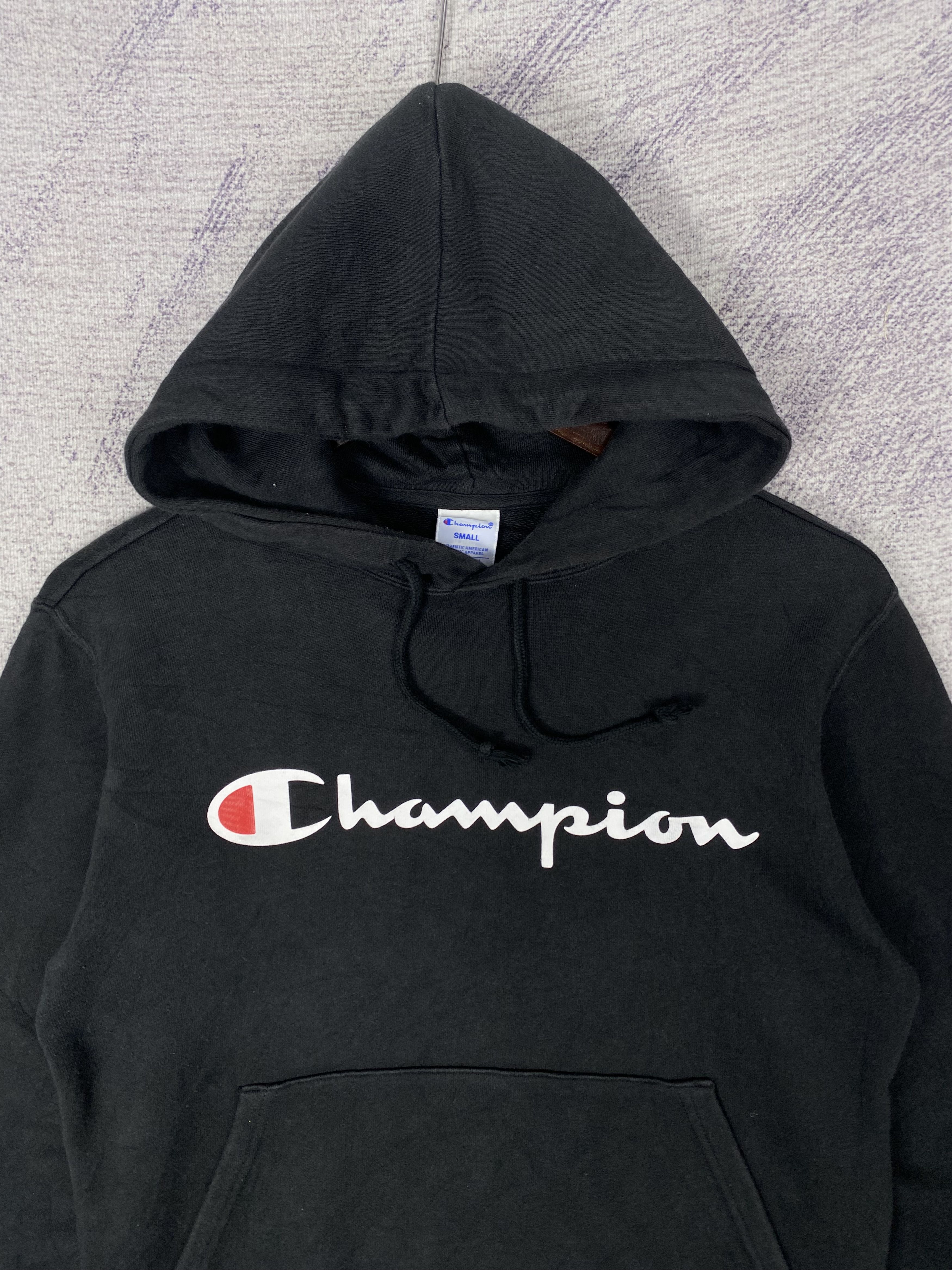 Champion Vintage Champion Black Hoodie Pullover with Script Logo Size US S / EU 44-46 / 1 - 2 Thumbnail