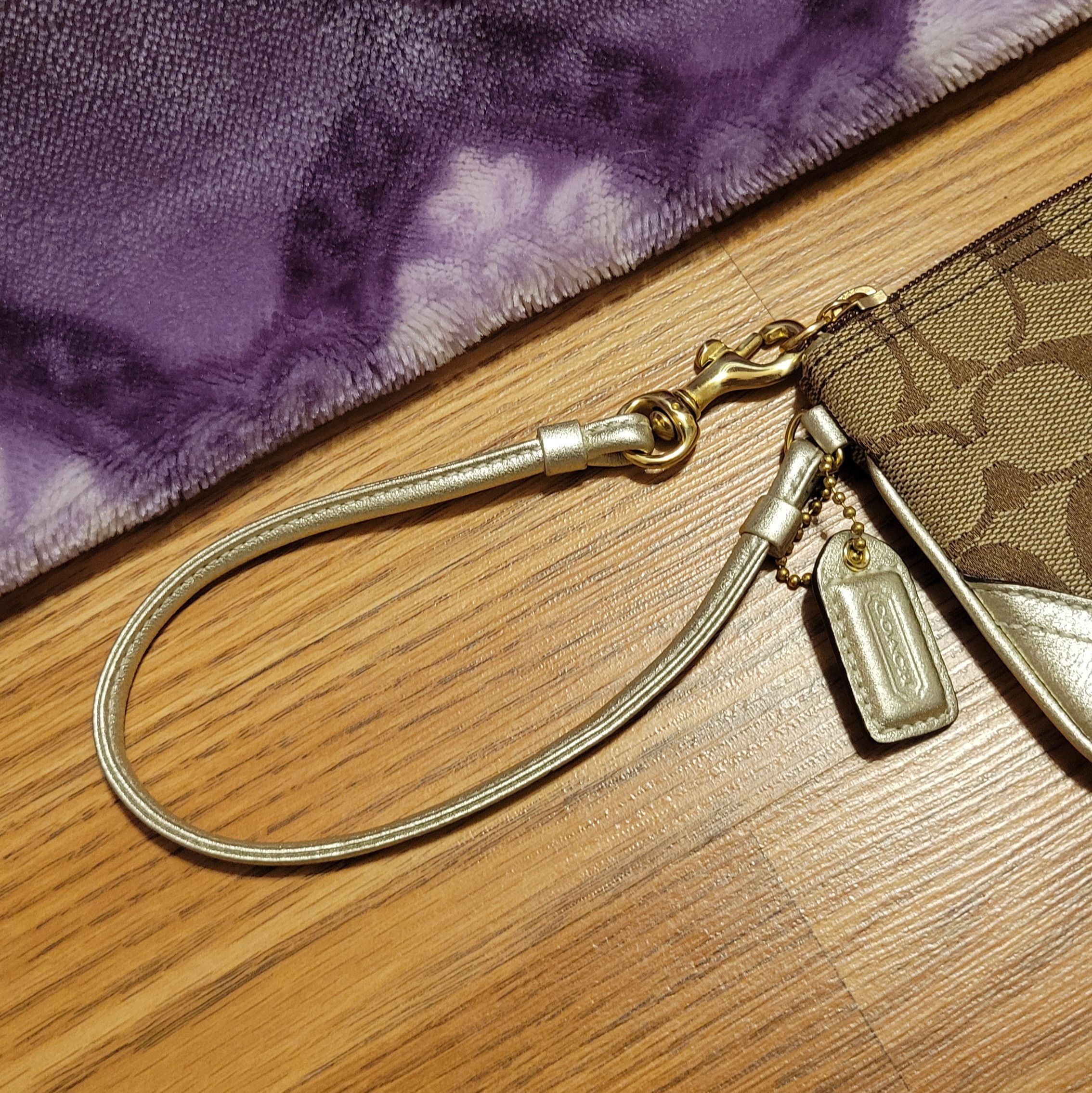 Coach *BRAND NEW* Coach Wristlet Gold Leather and Monogram Canvas Size ONE SIZE - 3 Thumbnail