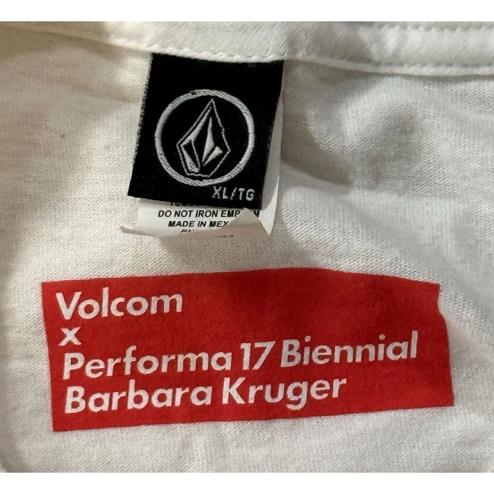 Volcom Volcom Shirt XL White Crew Neck Barabara Kruger Box Logo Tate Modern Art Museum Performa 17 Biennial Limited Edition Vintage No Mens Size US XL / EU 56 / 4 - 7 Thumbnail