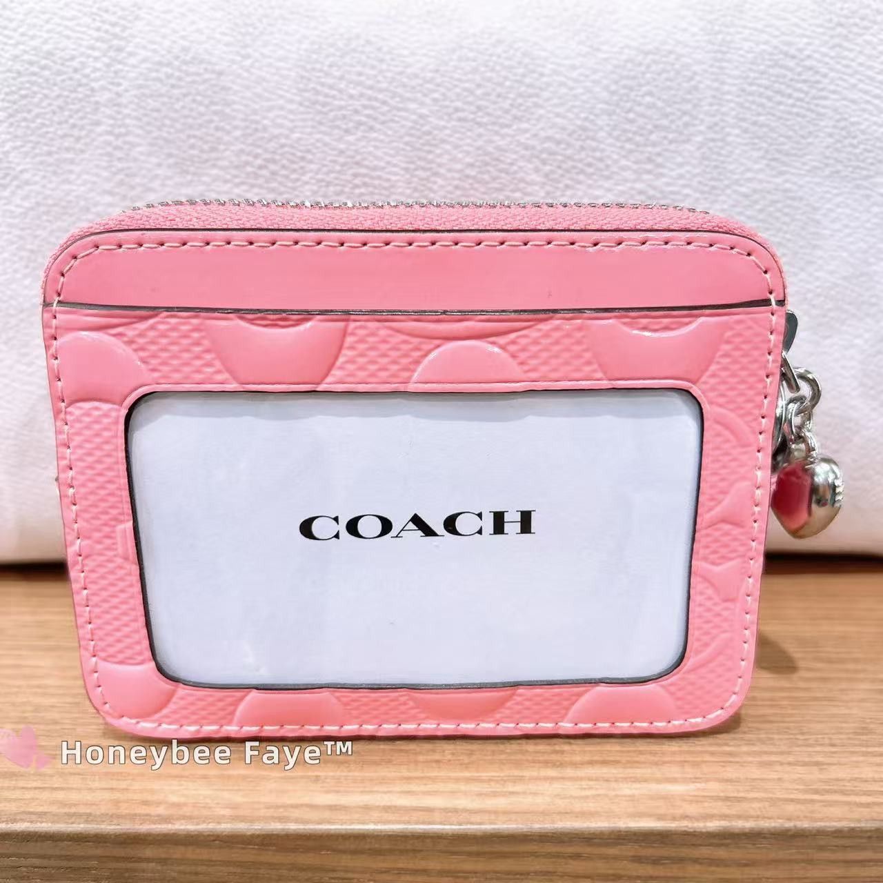 Coach Zip Card Case In Signature Leather With Heart Charm CDQ15 Size ONE SIZE - 4 Thumbnail