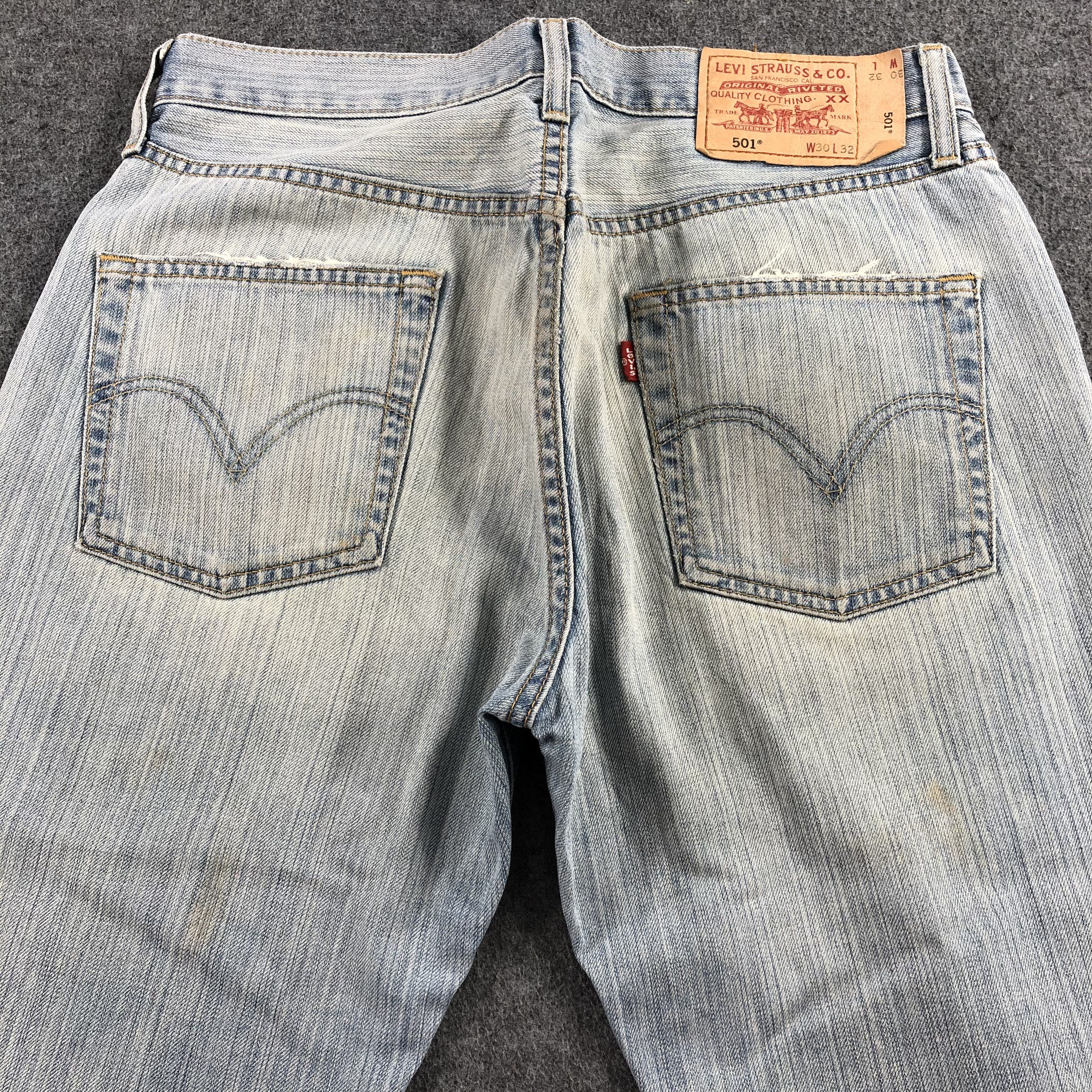 Levi's Vintage 90s Light Wash Levis 501 Jeans-J1908 Size US 31 - 4 Thumbnail