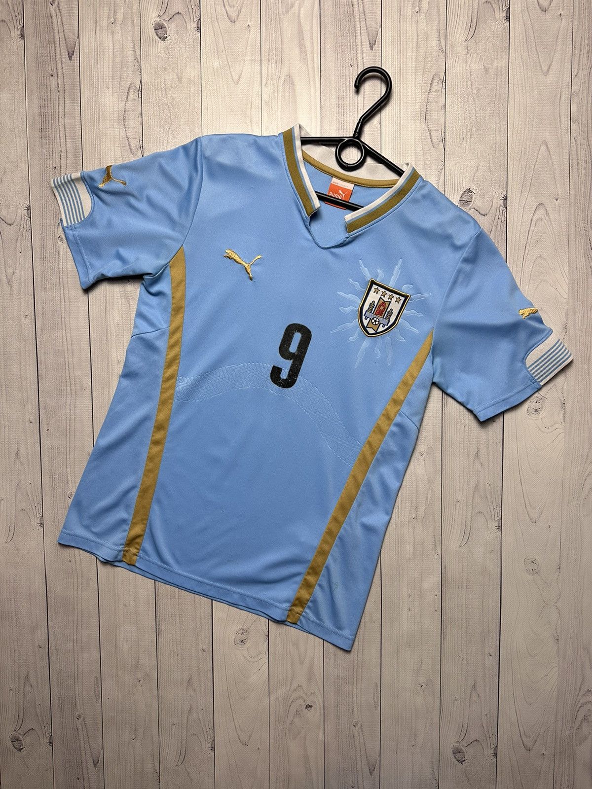 National Uruguay Away shirt 2010/12 Suarez 9 by Puma