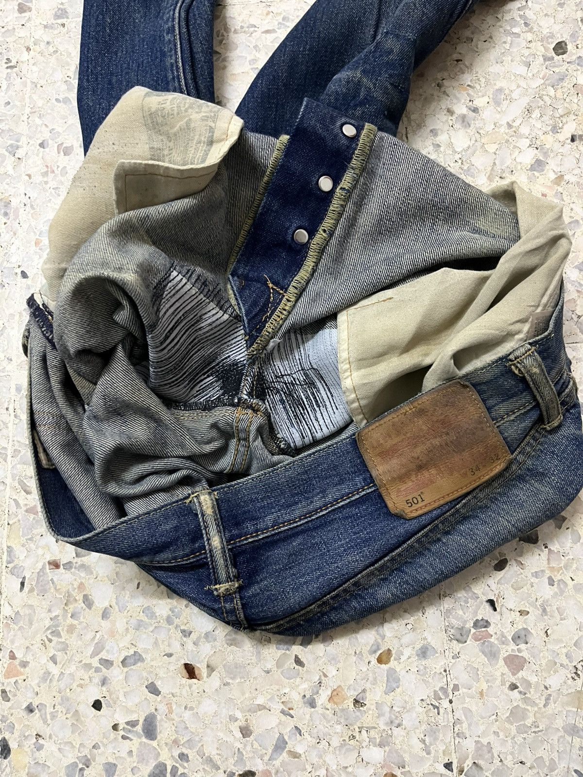Levi's Distressed Levis 501 white oak cone denim Size US 36 / EU 52 - 11 Thumbnail