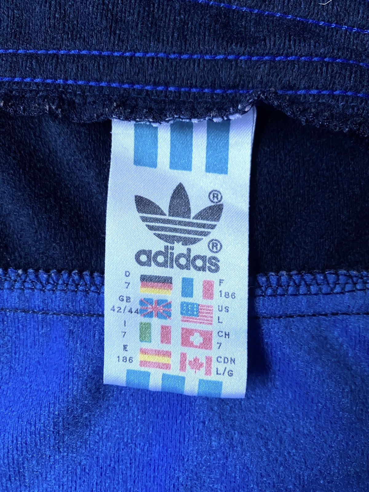Adidas Veste Adidas sportswear retro 90’s 🐍🏴‍☠️ Size US L / EU 52-54 / 3 - 9 Thumbnail