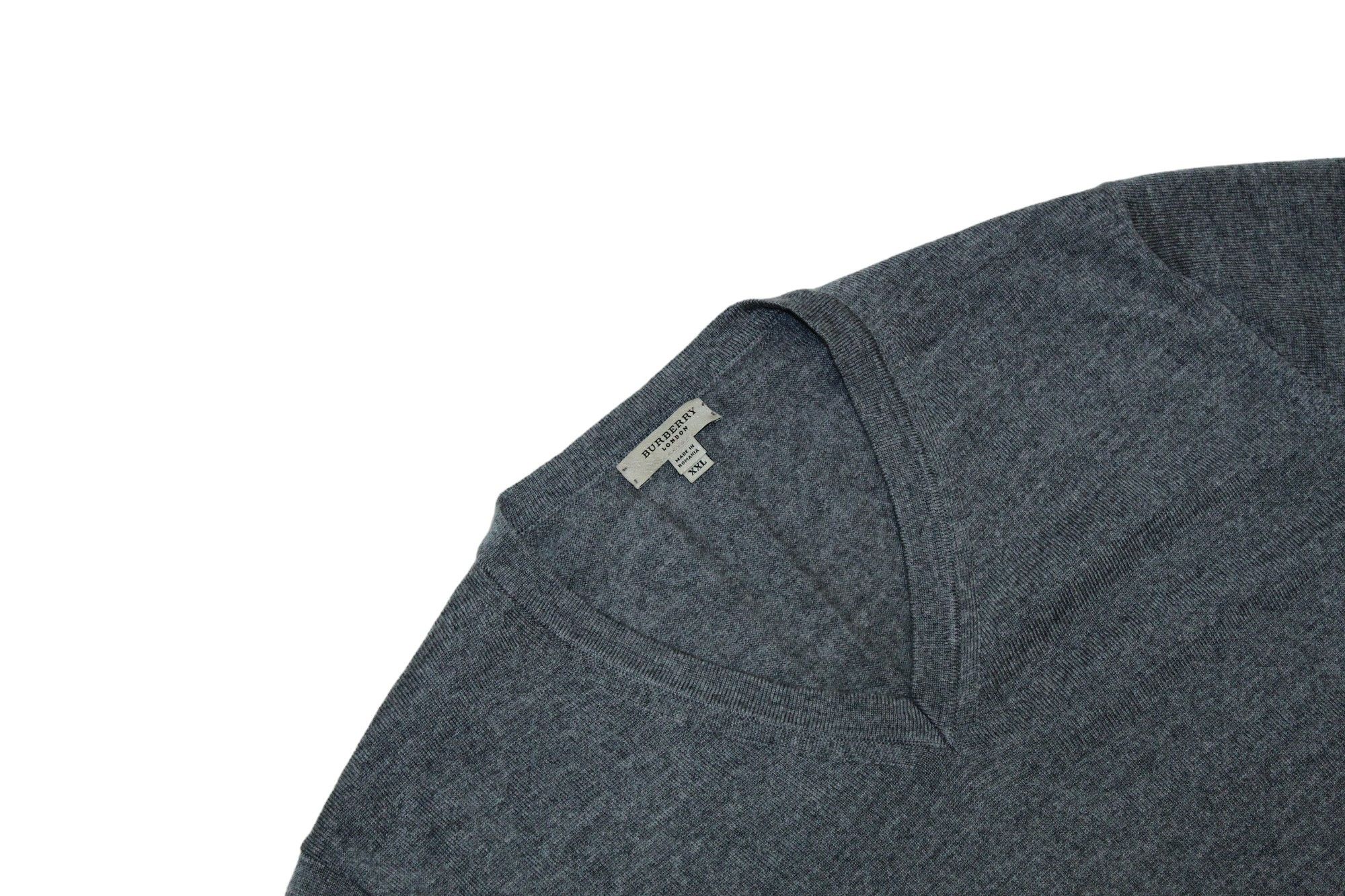 Burberry Burberry London Classic Logo Embroidery V-neck Wool Jumper Size US XXL / EU 58 / 5 - 7 Thumbnail