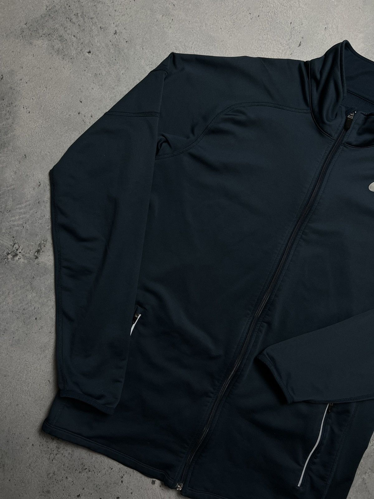 Nike Nike Vintage Dri-Fit Zipper Jacket central swoosh USA y2k Size US L / EU 52-54 / 3 - 4 Thumbnail