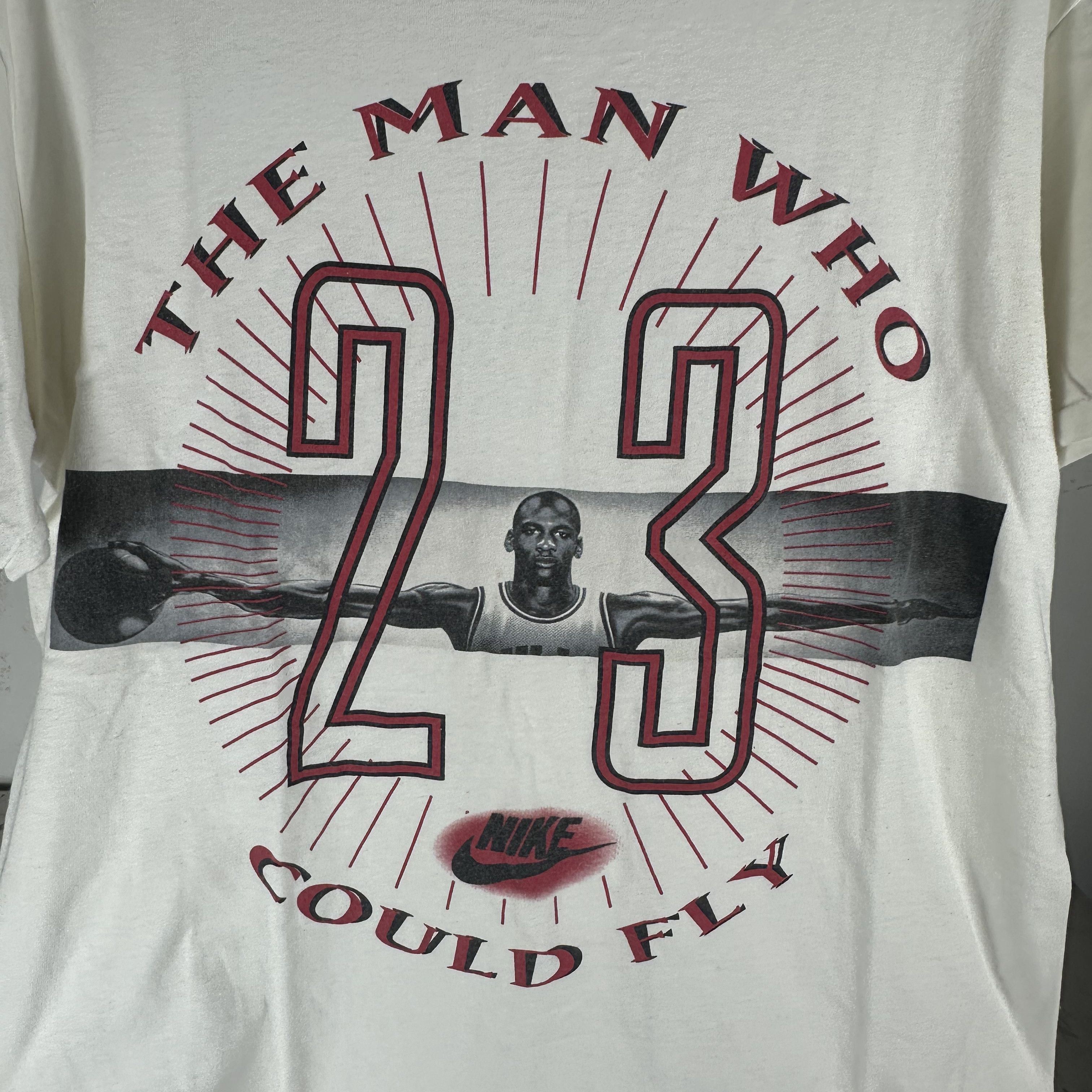 Vintage ​Nike 90s Michael Jordan The Man Who Could Fly T-shirt Size US XL / EU 56 / 4 - 2 Thumbnail