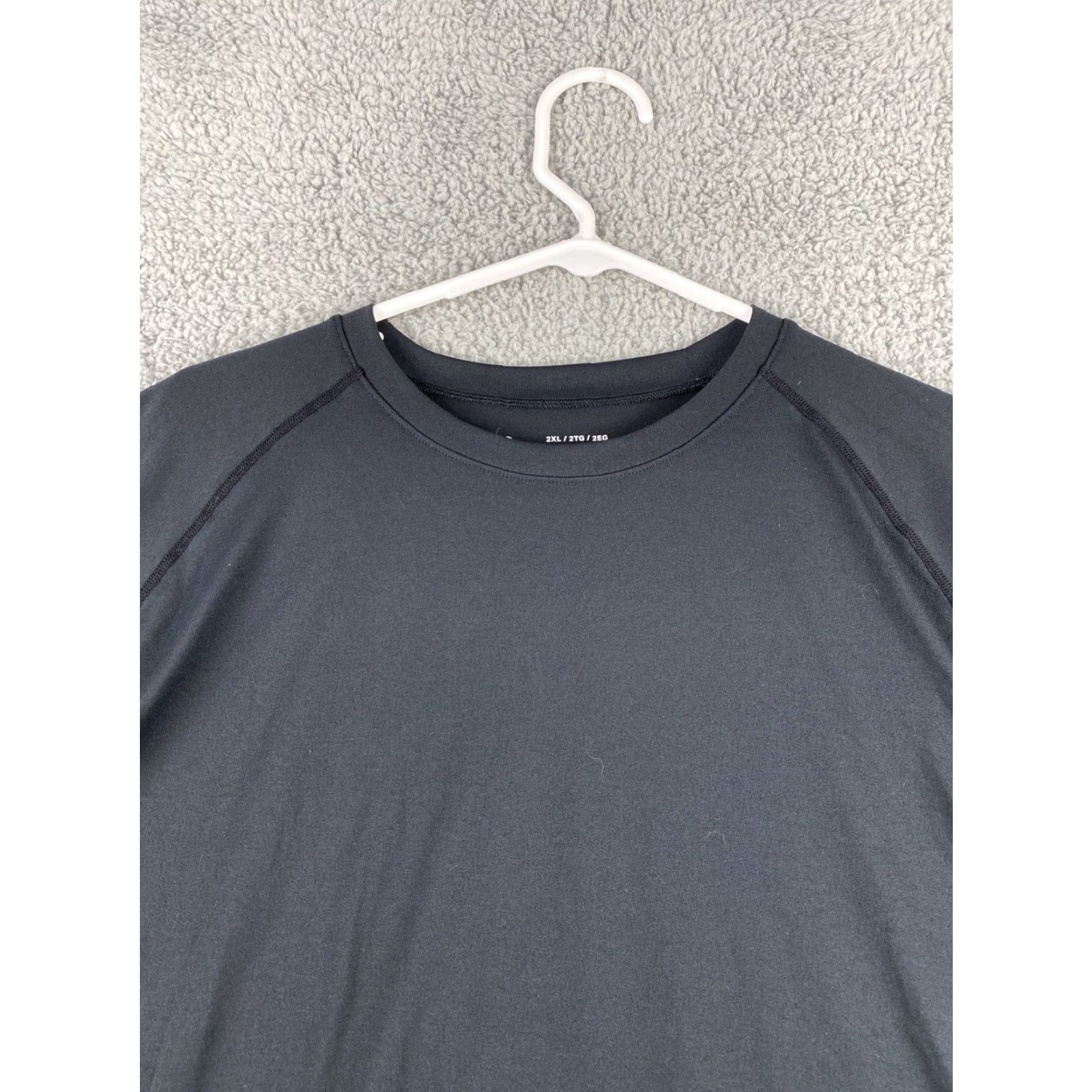 Under Armour UNDER ARMOUR HeatGear Loose Short Sleeve Black T-Shirt Men’s Size XXL / 36-21 UA Size US XXL / EU 58 / 5 - 4 Thumbnail