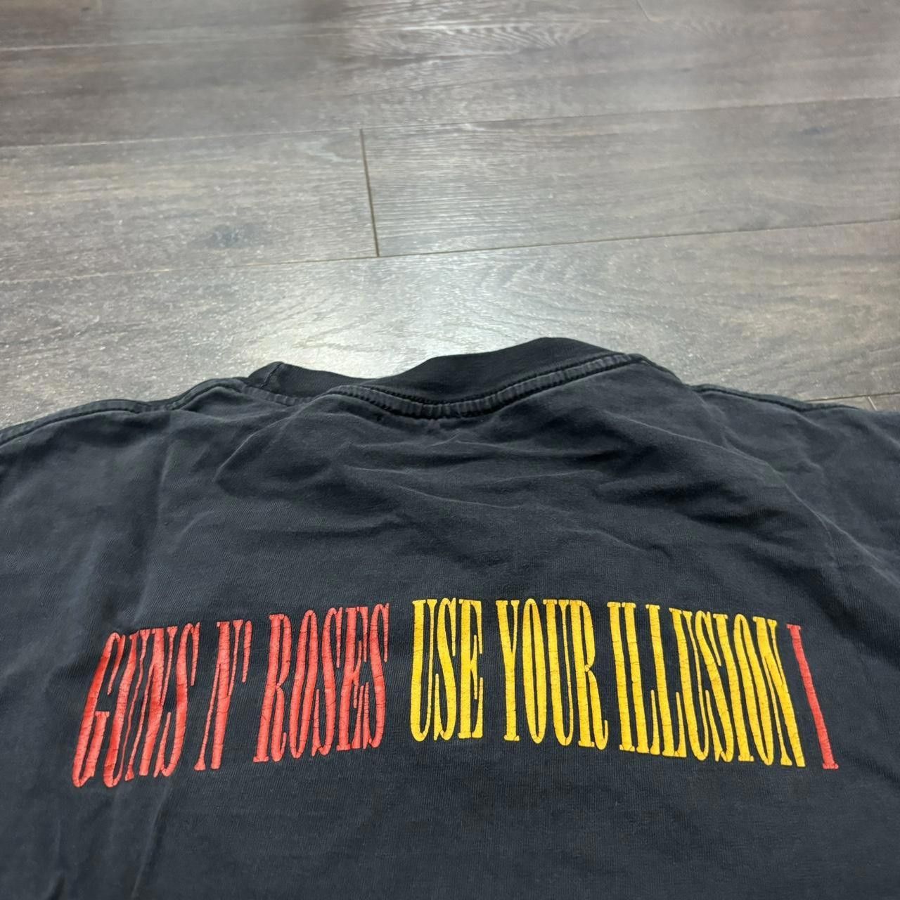 Designer Vintage Guns N Roses Use Your Illusions T shirt 00s M Size US M / EU 48-50 / 2 - 5 Thumbnail